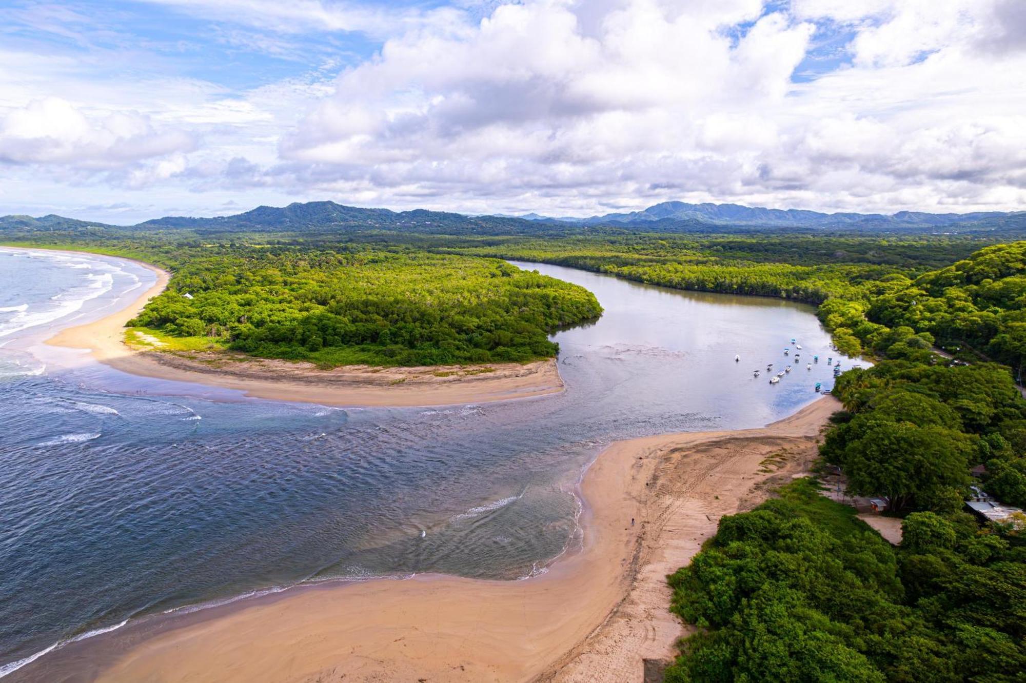 Apartment Sunrise 38- Ocean View 2 Bedroom Condo, Steps To The Tamarindo