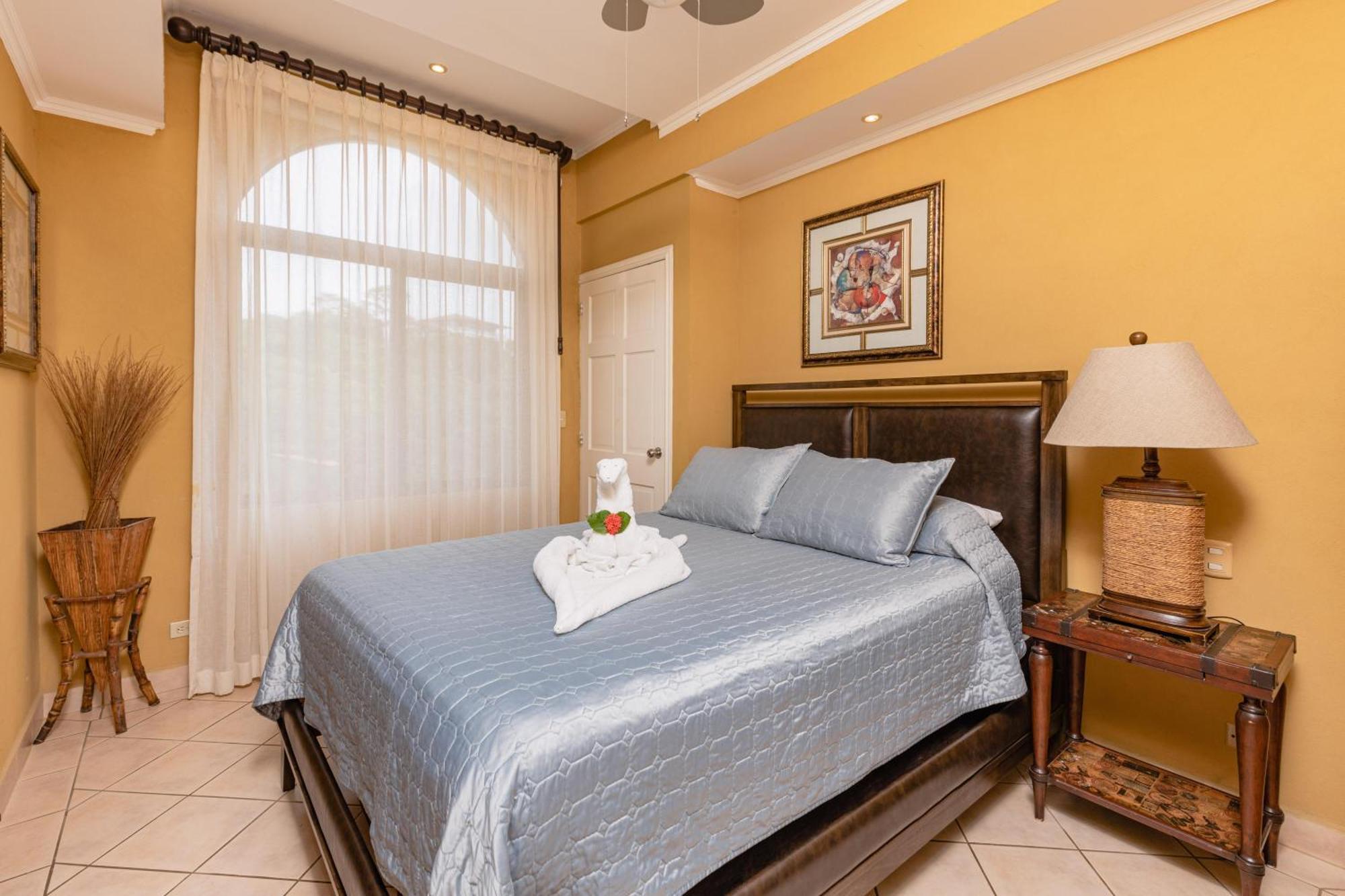 Apartment Sunrise 20- 3 Bedroom Ocean View Penthouse *