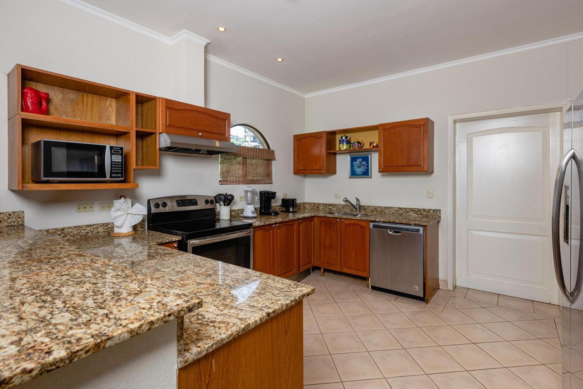 Sunrise 20- 3 Bedroom Ocean View Penthouse * Tamarindo
