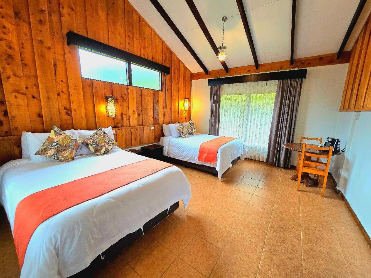 De Montana Suria Lodge San Gerardo de Dota
