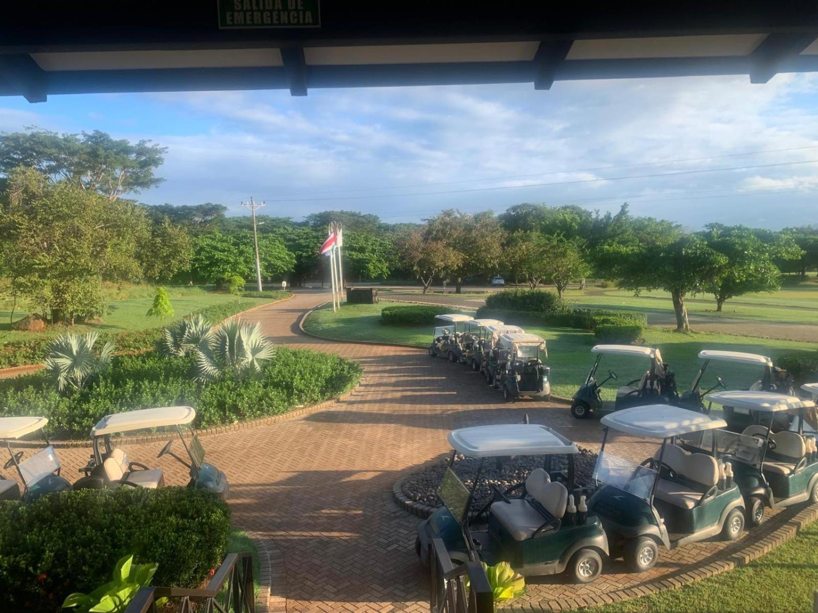 Apartment Maravilla Estates, Beach, Prime Location, Family & Friends *