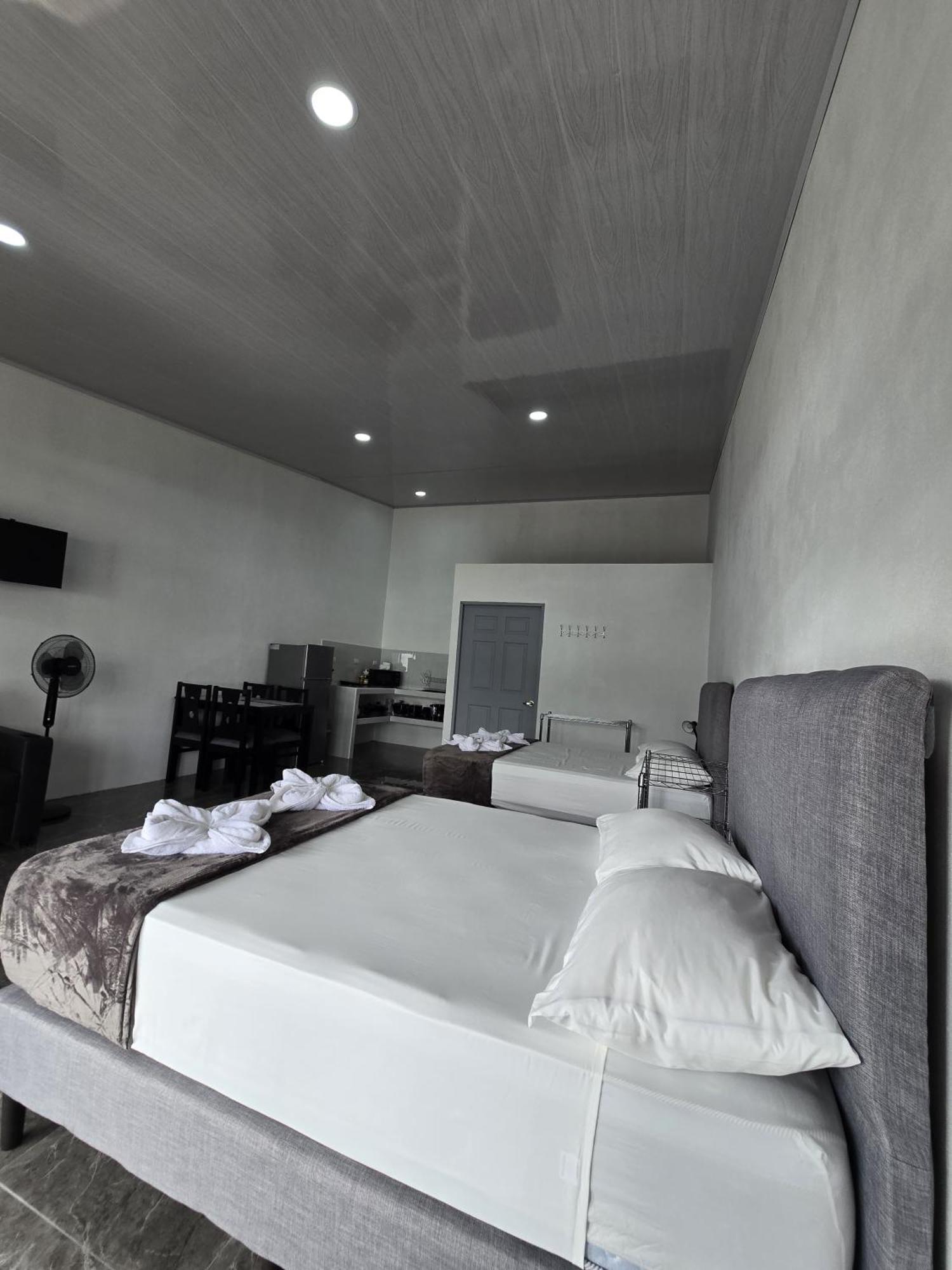 Cattleya - Monteverde, Costa Rica Hostel *