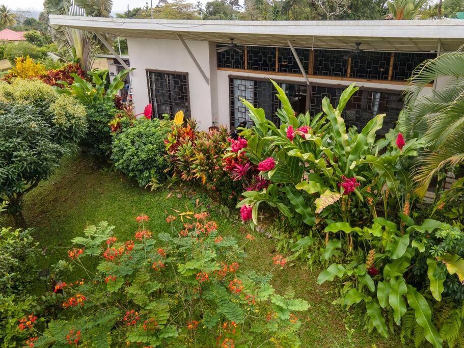 Volcano View Oasis Arenal Villa *