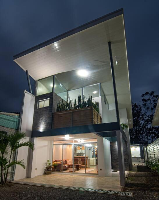 Holiday home Amara House Arenal Location La Fortuna