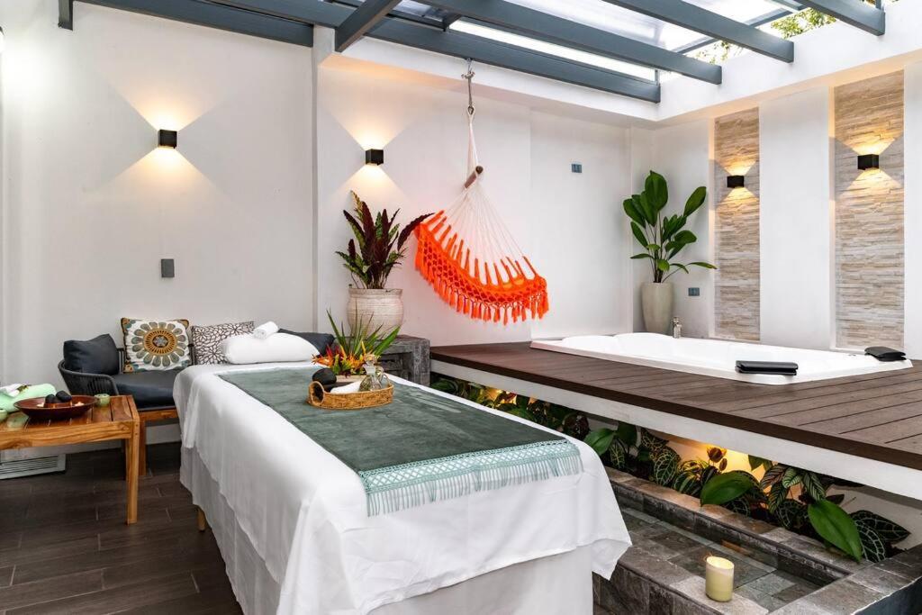Amara House Arenal Location *