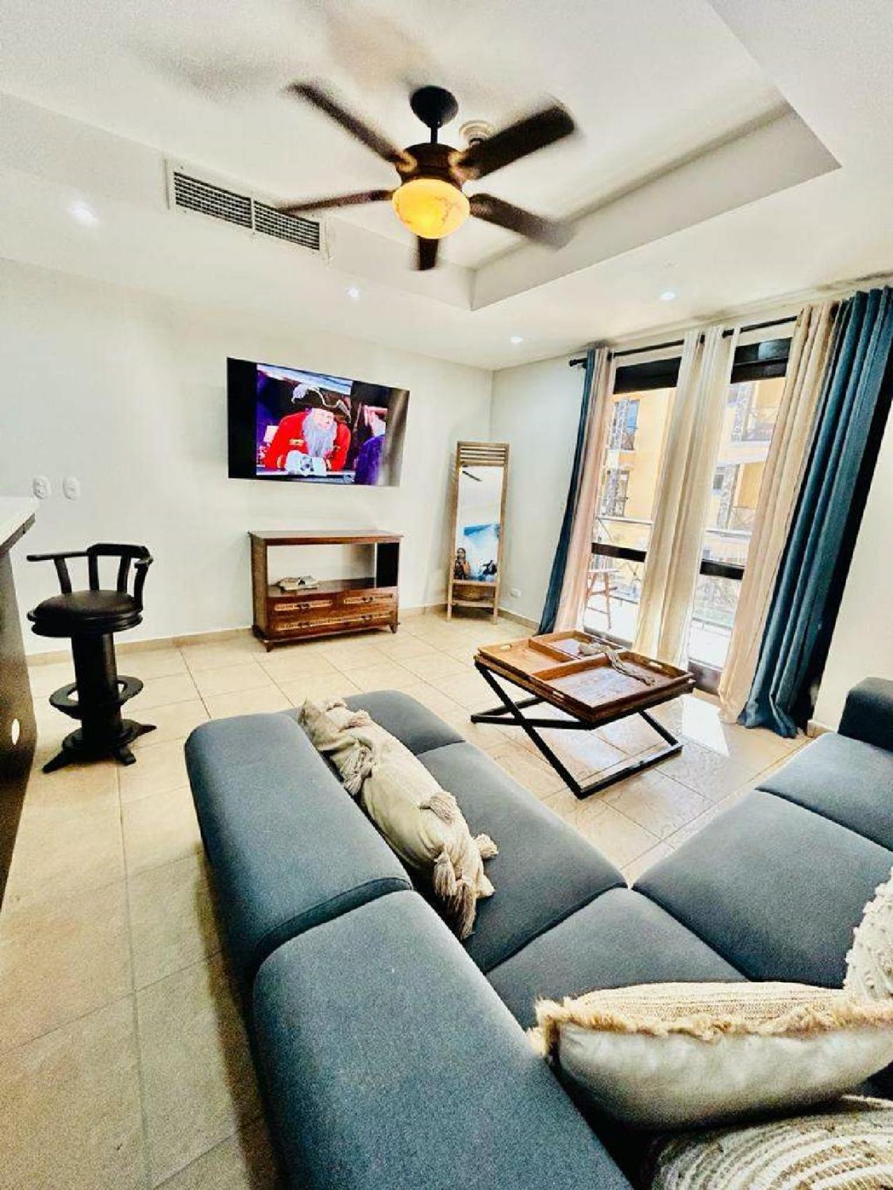 Apartamento De Lujo En Playa Jaco, Frente Al Mar, Wifi, Ac, Parqueo Privado Y Piscinas Apartment Jaco