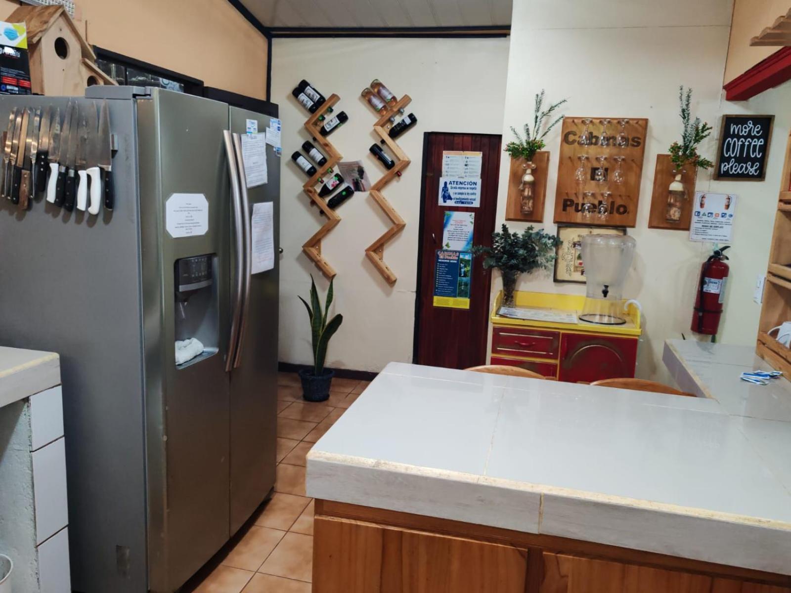 Cabinas El Pueblo B&B Monteverde Bed & Breakfast