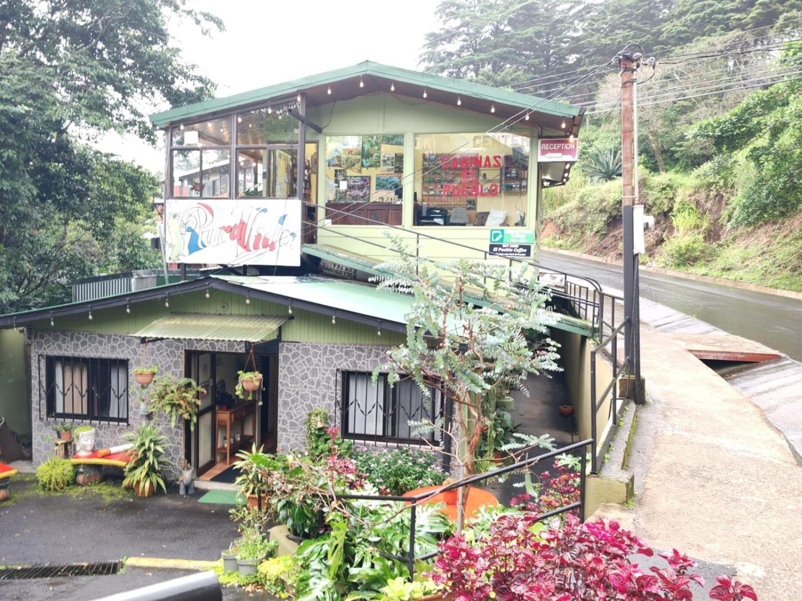 Bed & Breakfast Cabinas El Pueblo B&B Monteverde