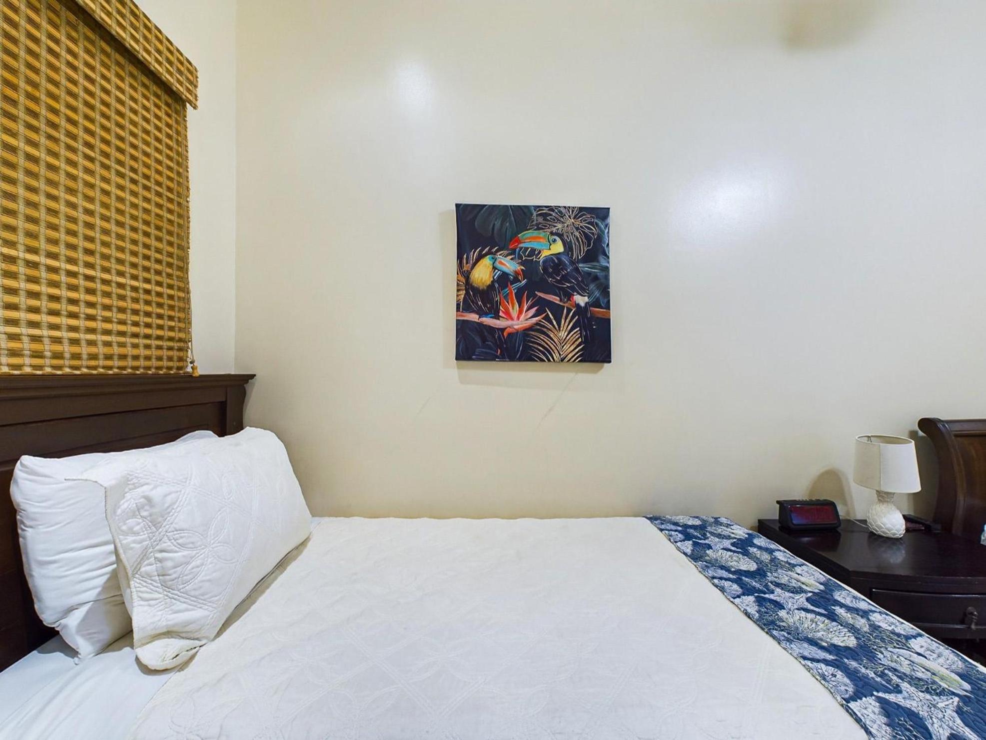 Apartment Sunrise 38- Ocean View 2 Bedroom Condo, Steps To The