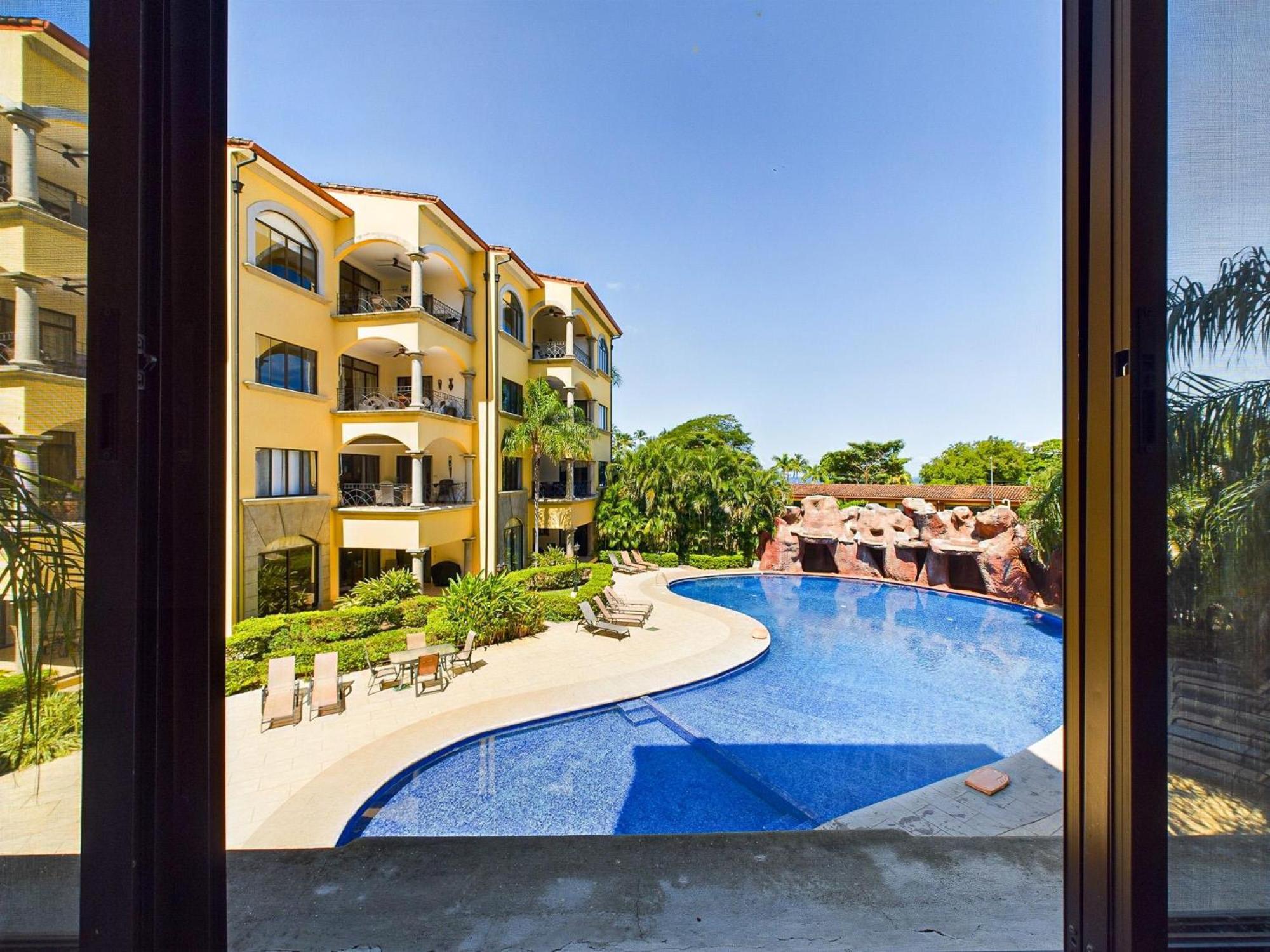 Apartment Sunrise 38- Ocean View 2 Bedroom Condo, Steps To The *