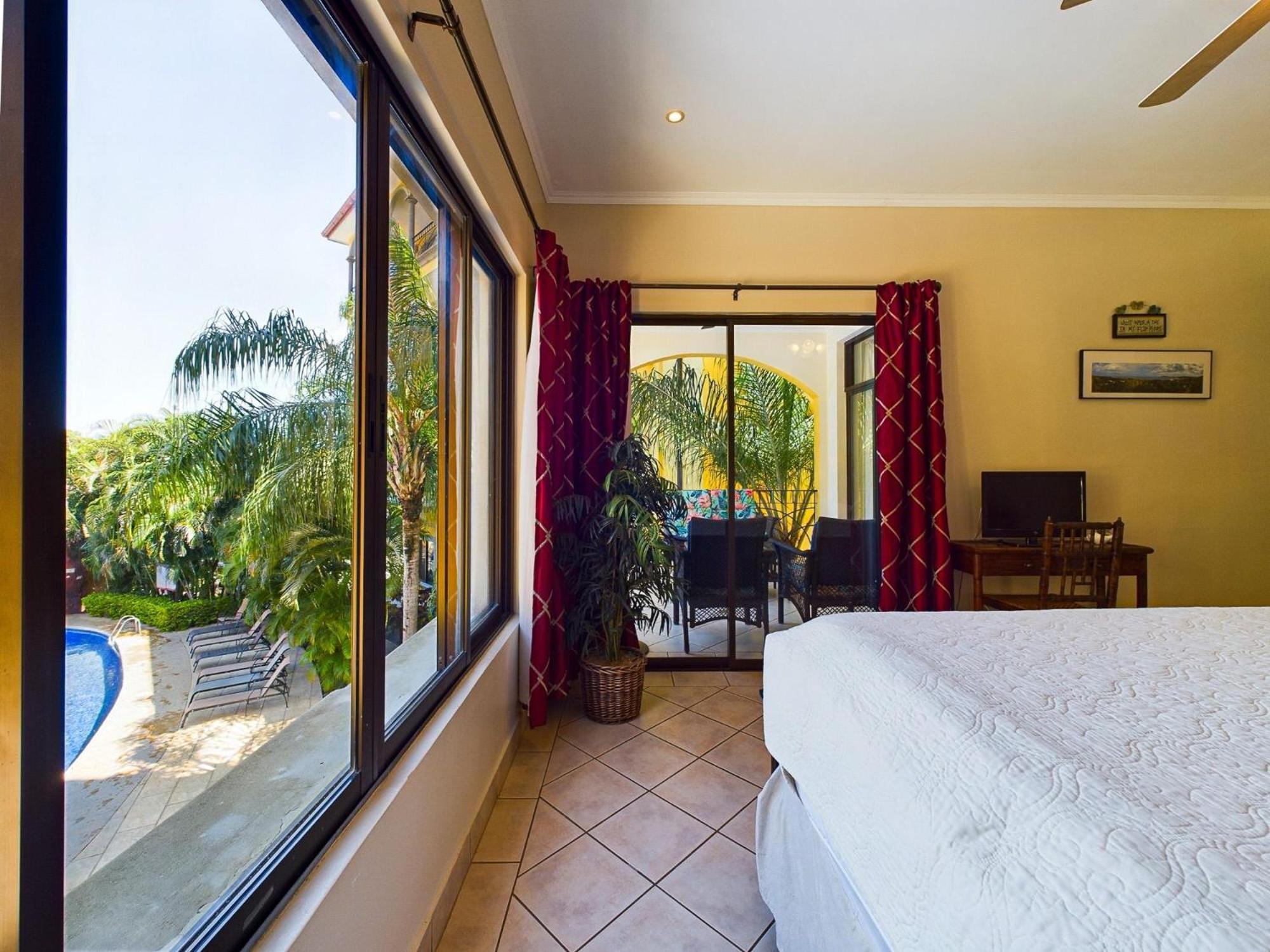 Sunrise 38- Ocean View 2 Bedroom Condo, Steps To The Apartment