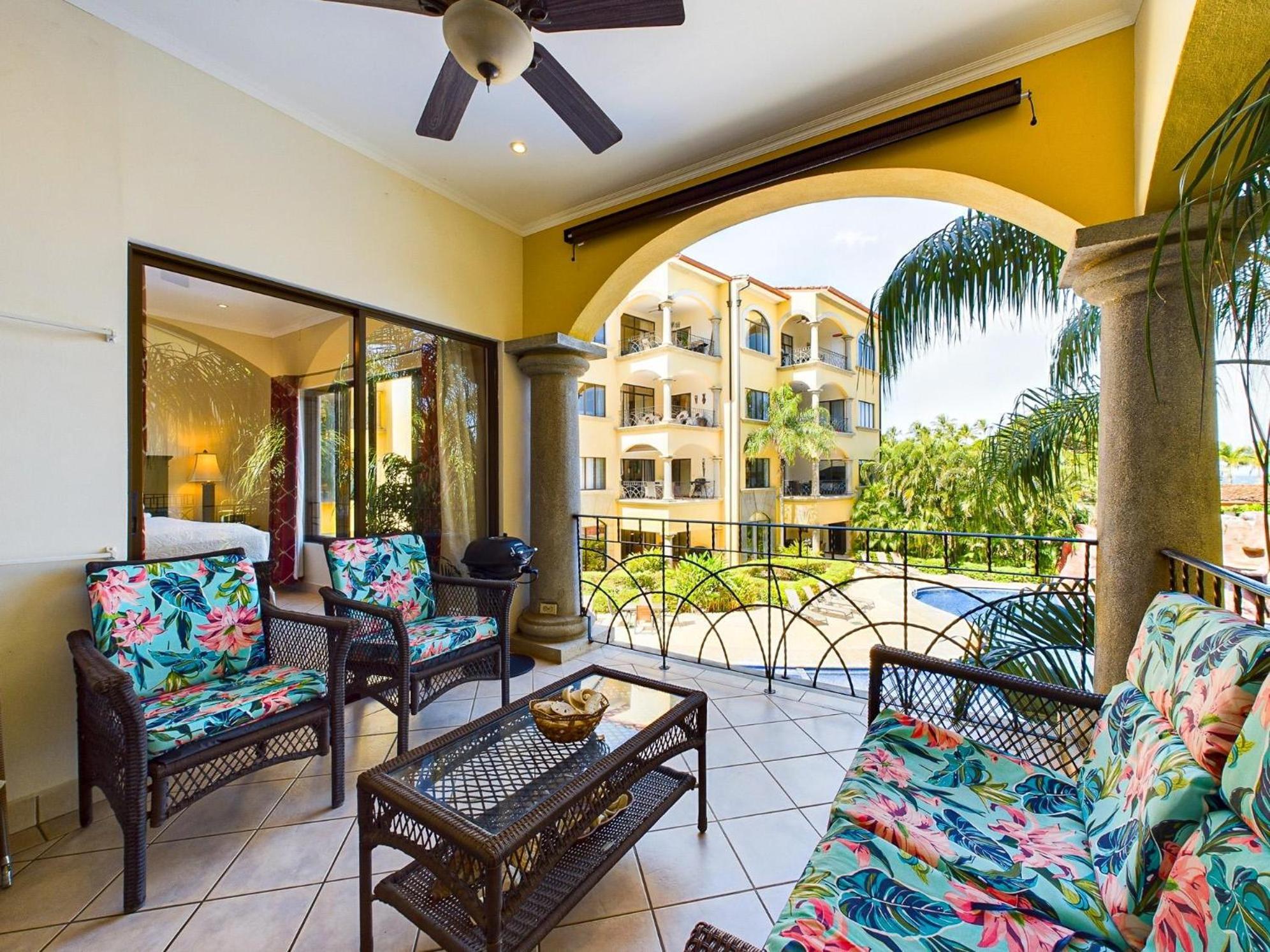 Sunrise 38- Ocean View 2 Bedroom Condo, Steps To The Tamarindo
