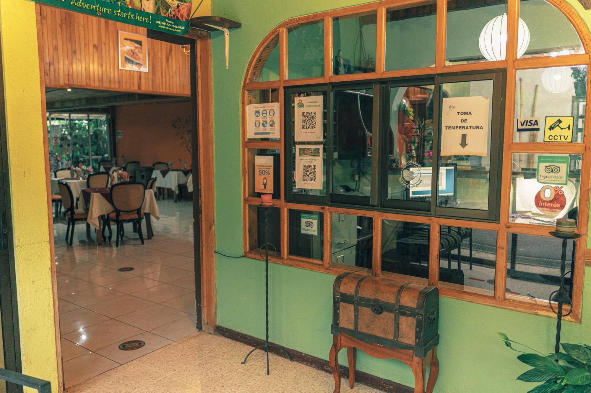 Los Jardines Hotel 2*