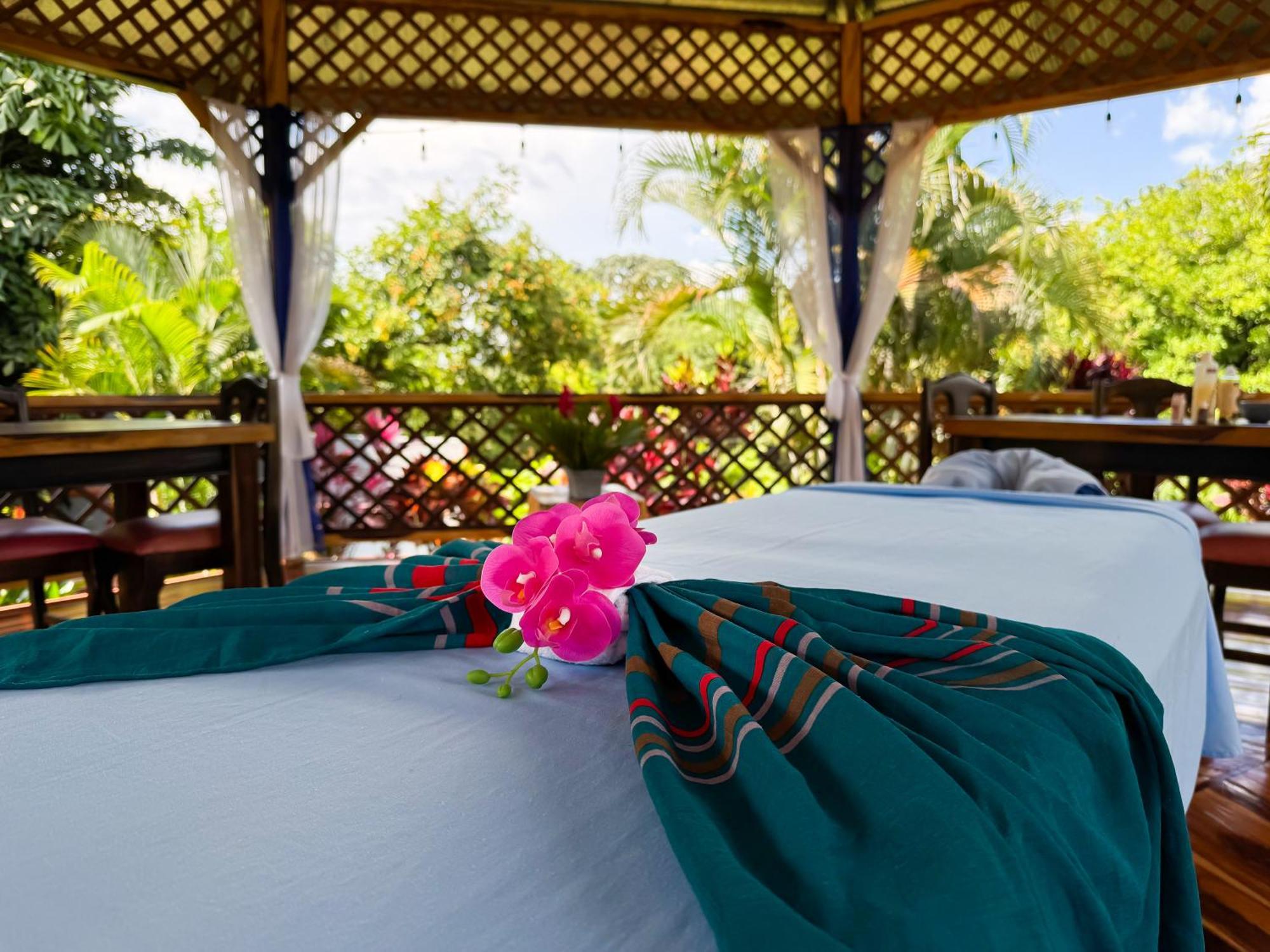Heliconias Nature & Hot Springs Hotel 4*