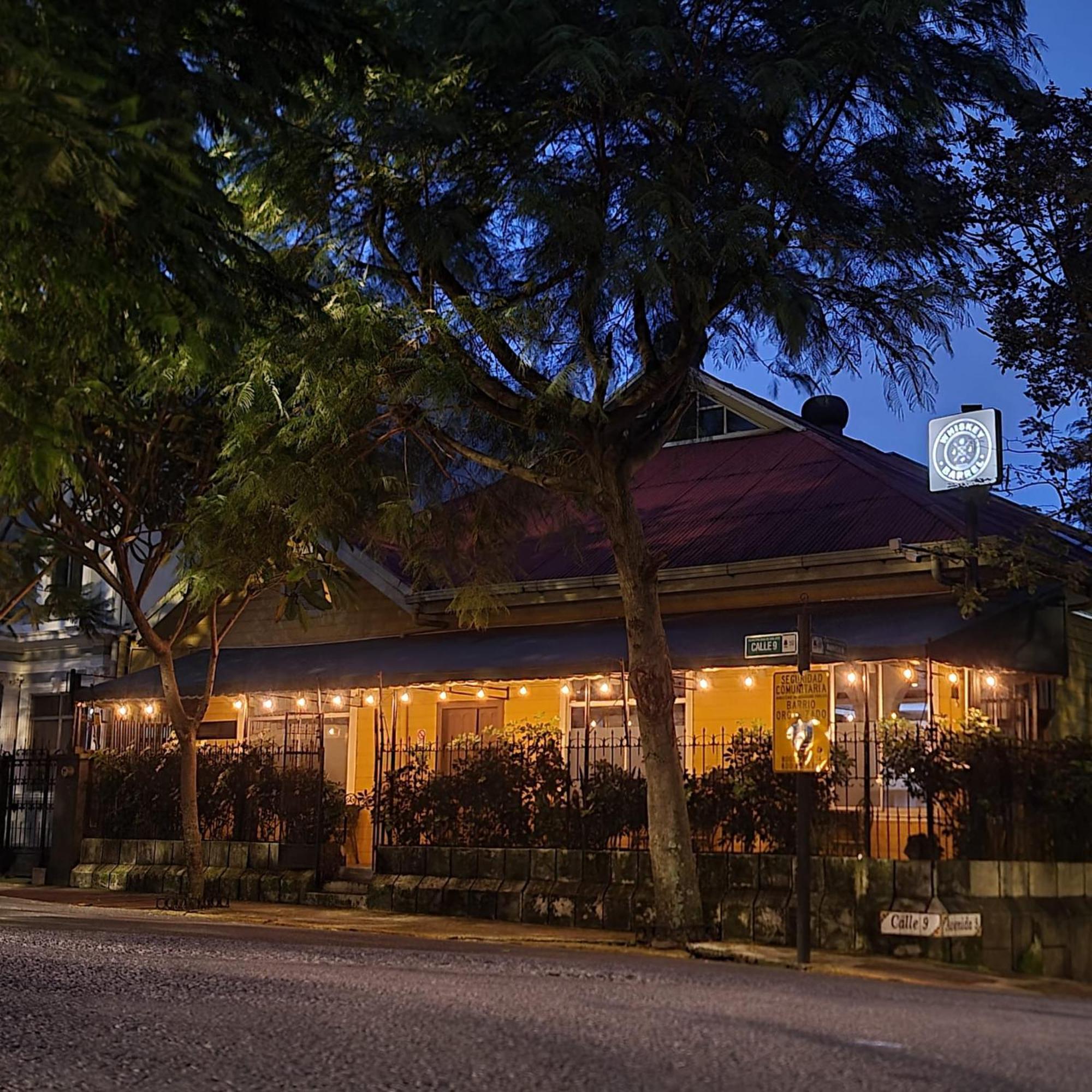 Whiskey Barrel Guest house San Jose (San Jose)