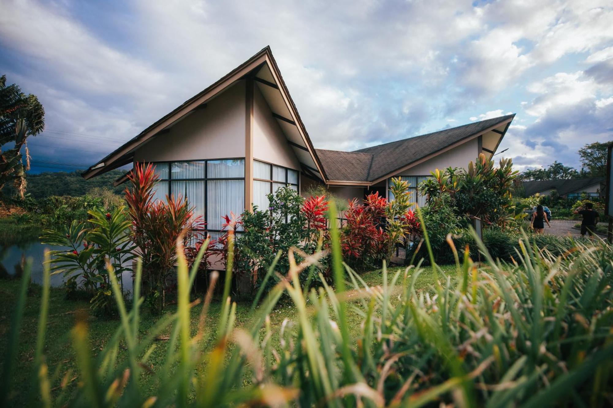 Montana De Fuego Mountain & Hotel 4*
