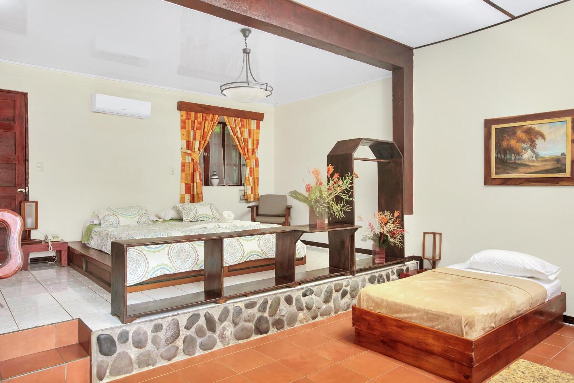Playa Bejuco Hotel