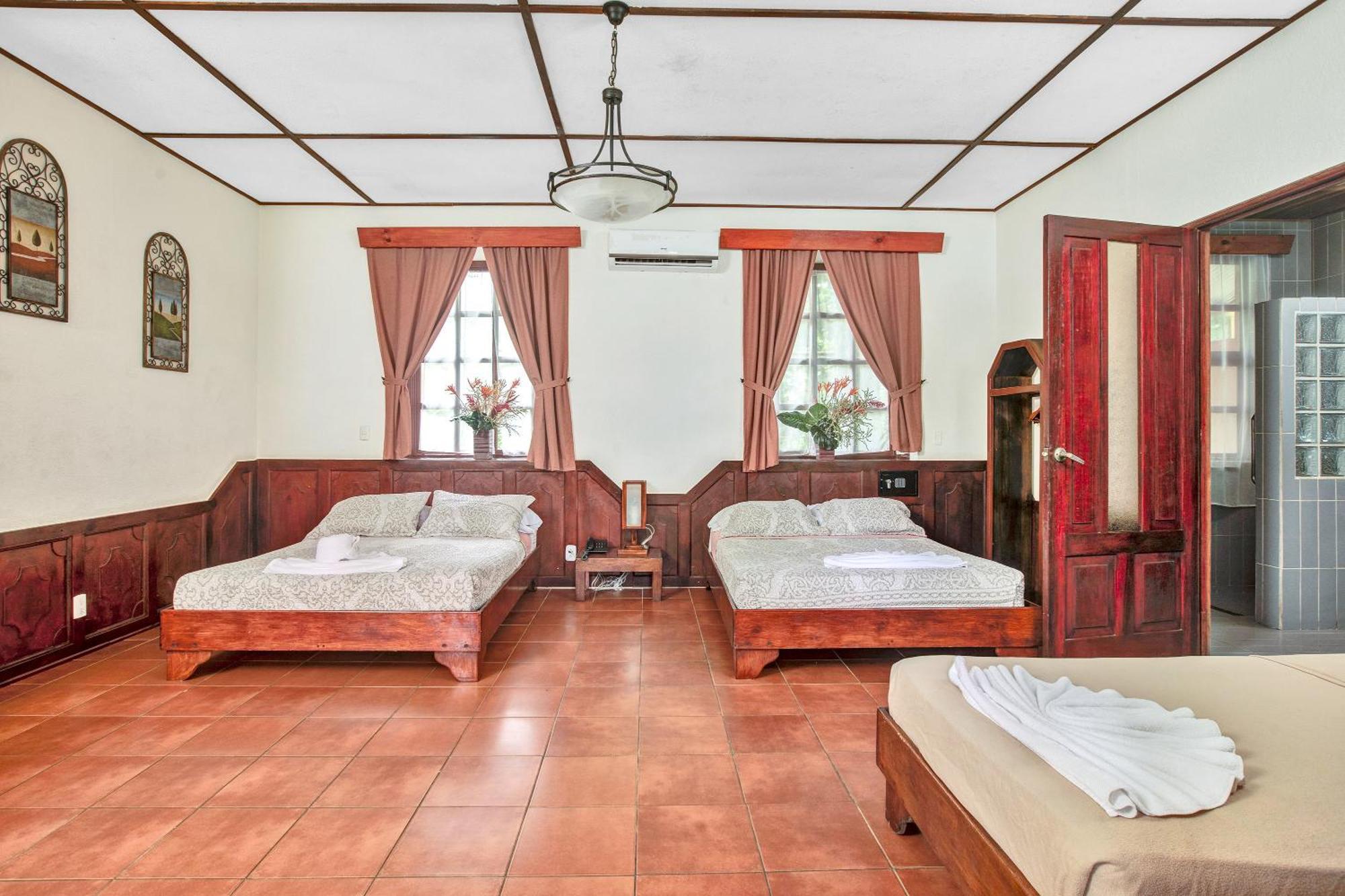 Playa Bejuco Hotel
