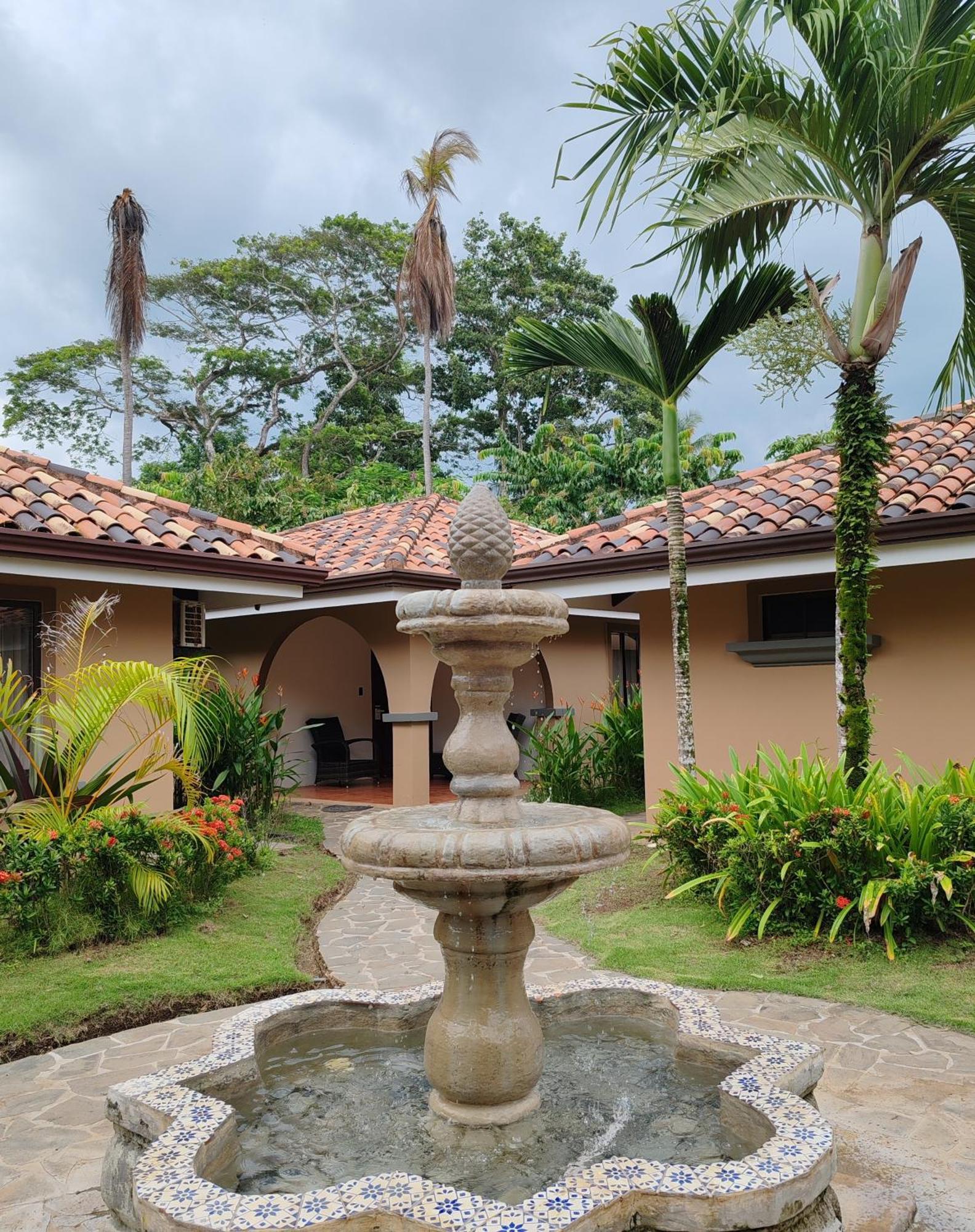 Marenaz Oceanfront 5* Esterillos Este