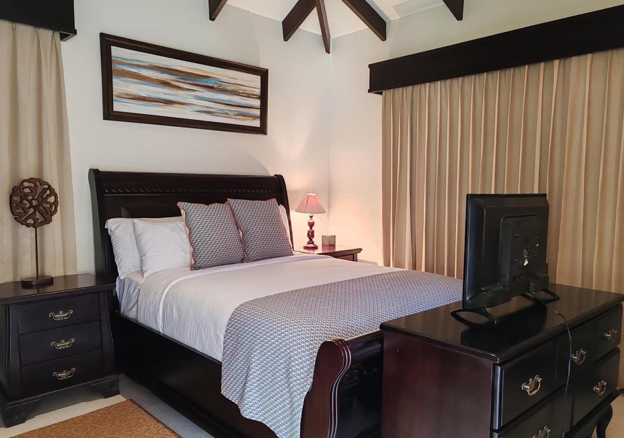 Marenaz Oceanfront Hotel 5*