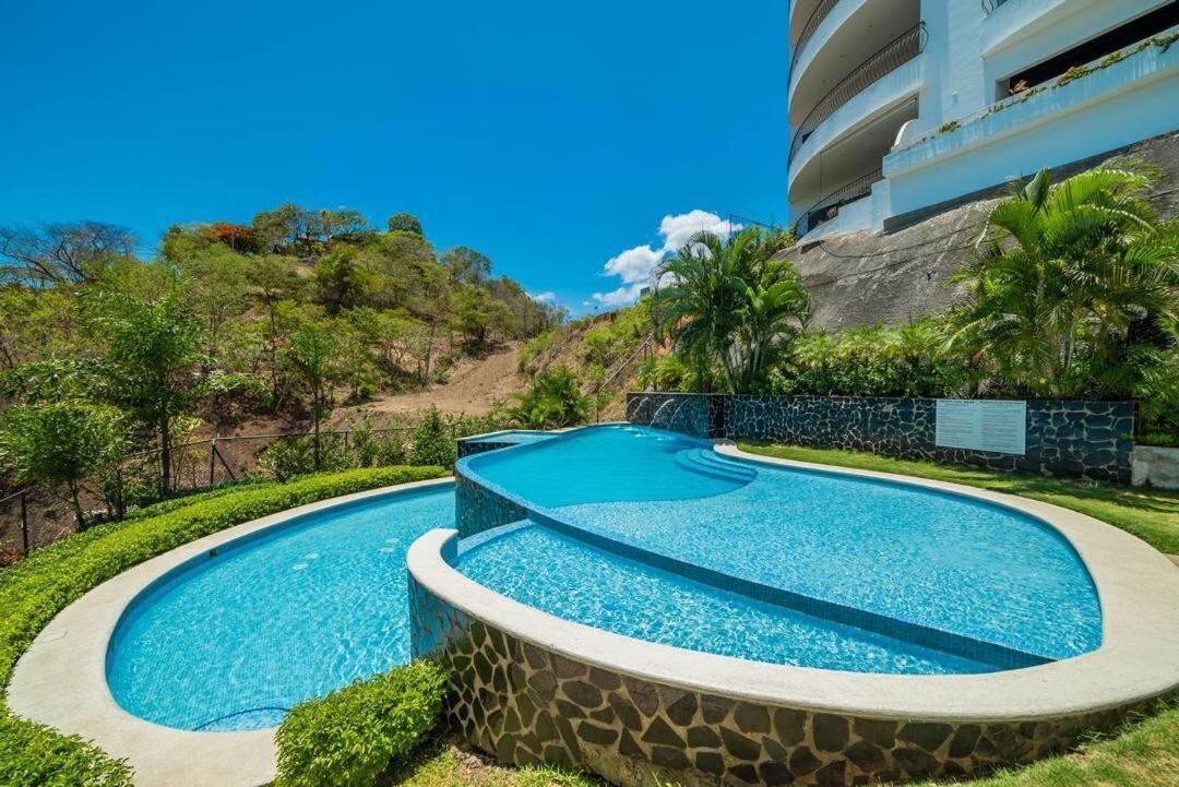 Spectacular Ocean View Apartment