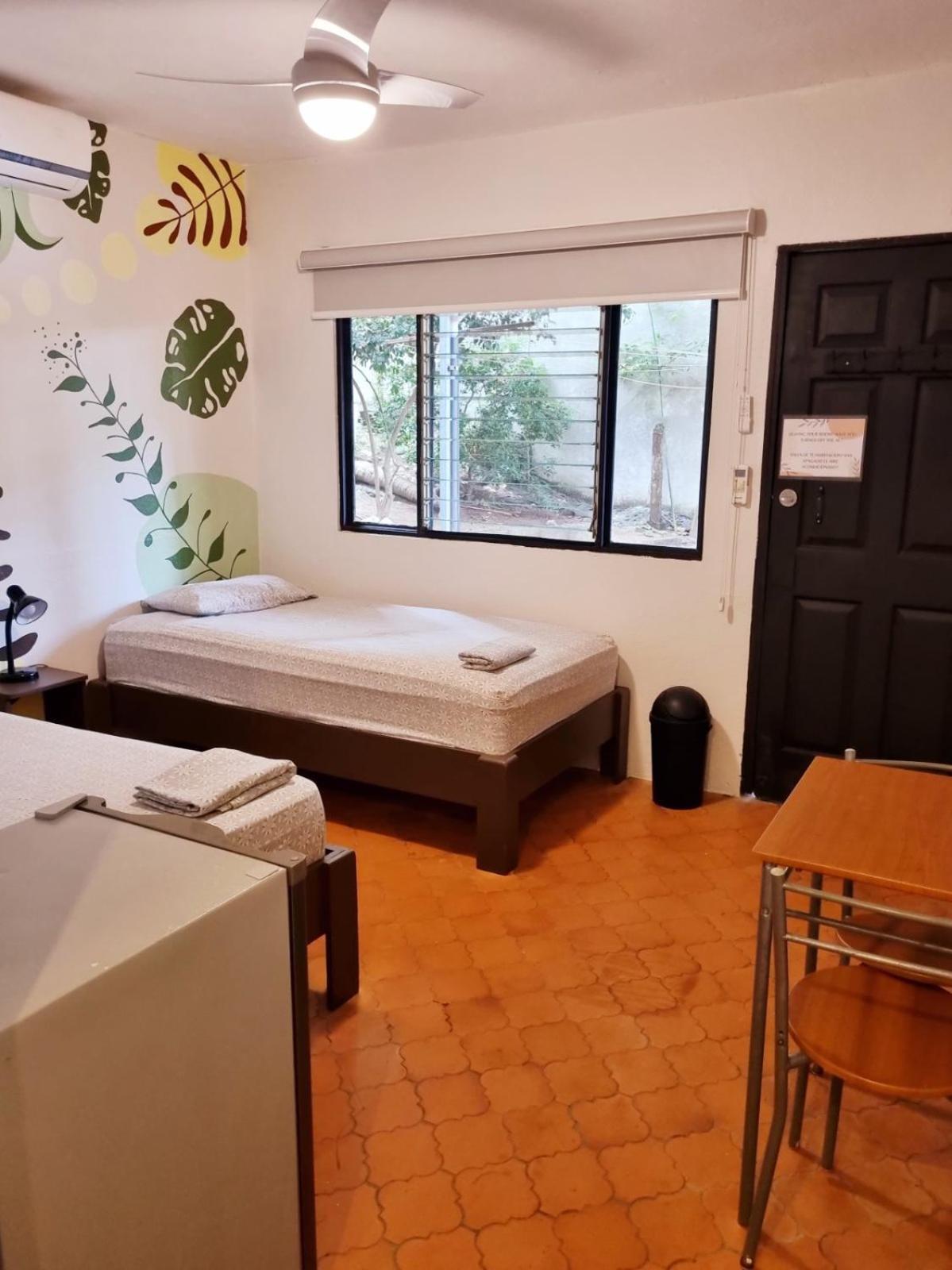 Casa Pura Vida Surf - Costa Rica Hostel