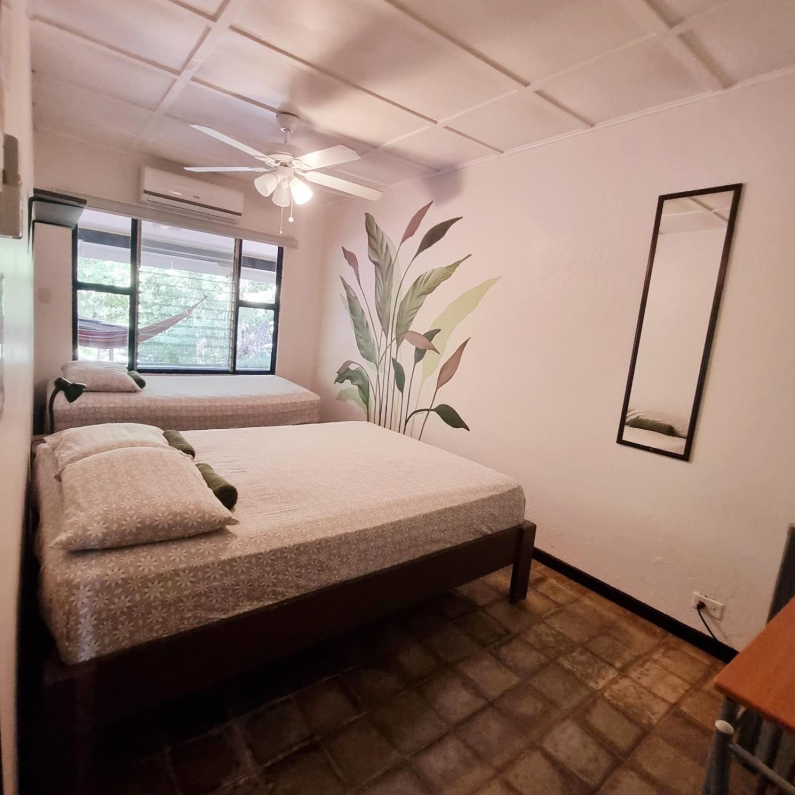 Hostel Casa Pura Vida Surf - Costa Rica *