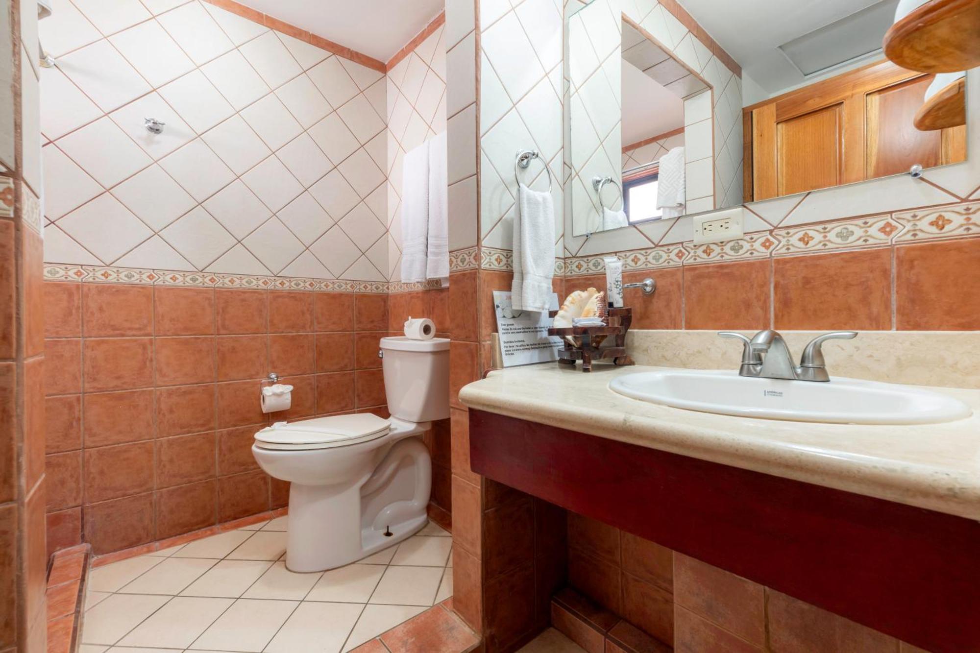 Laguna & Club Hotel 4*
