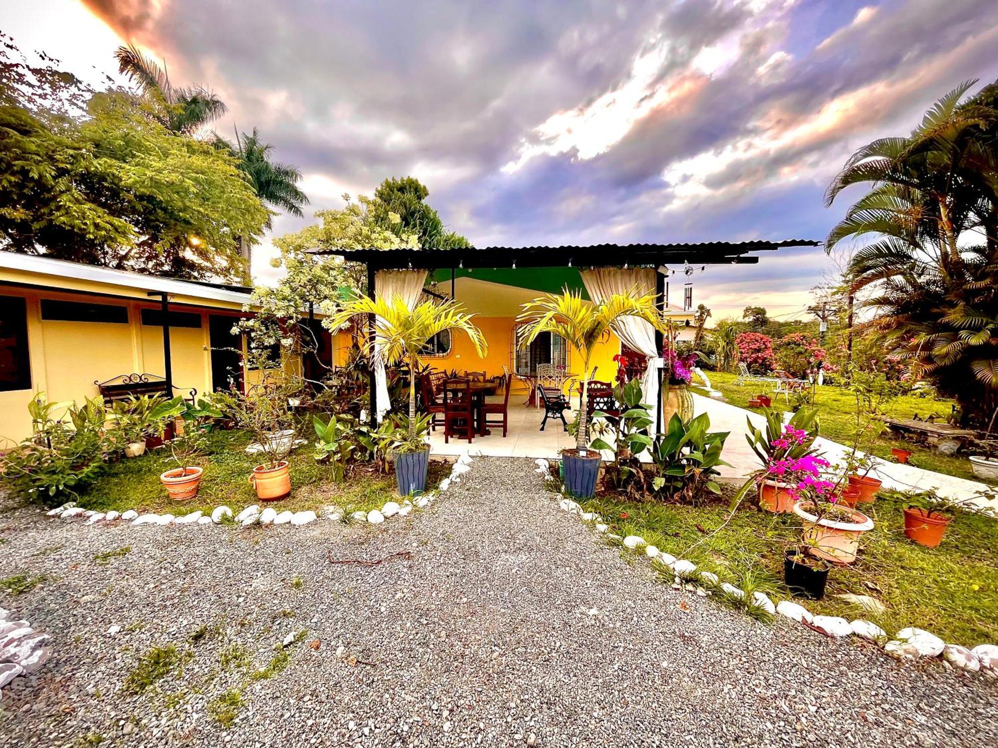 Tierra De Volcanes Hotel