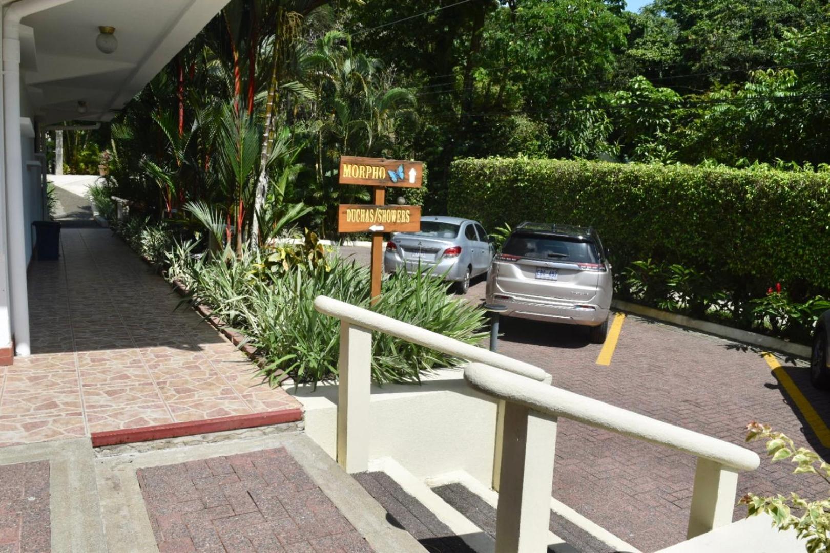 Playa Espadilla & Gardens 3*