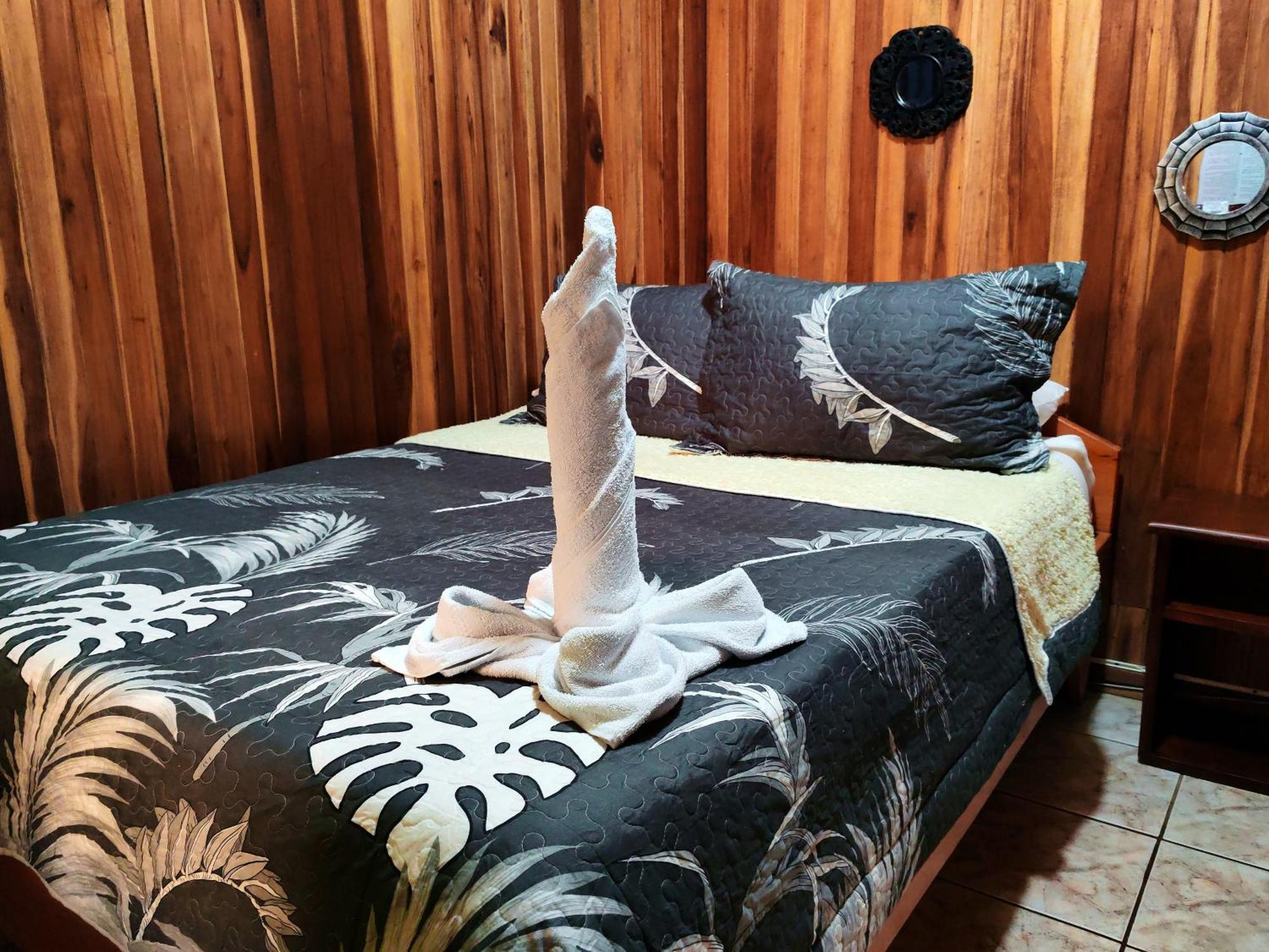 Bed & Breakfast Cabinas El Pueblo B&B Monteverde Monteverde