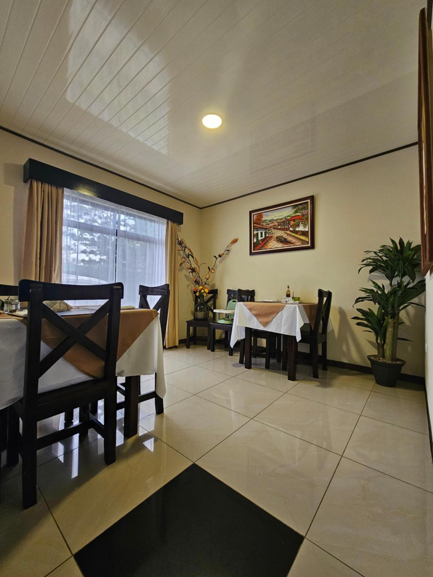 Calathea Bed & Breakfast