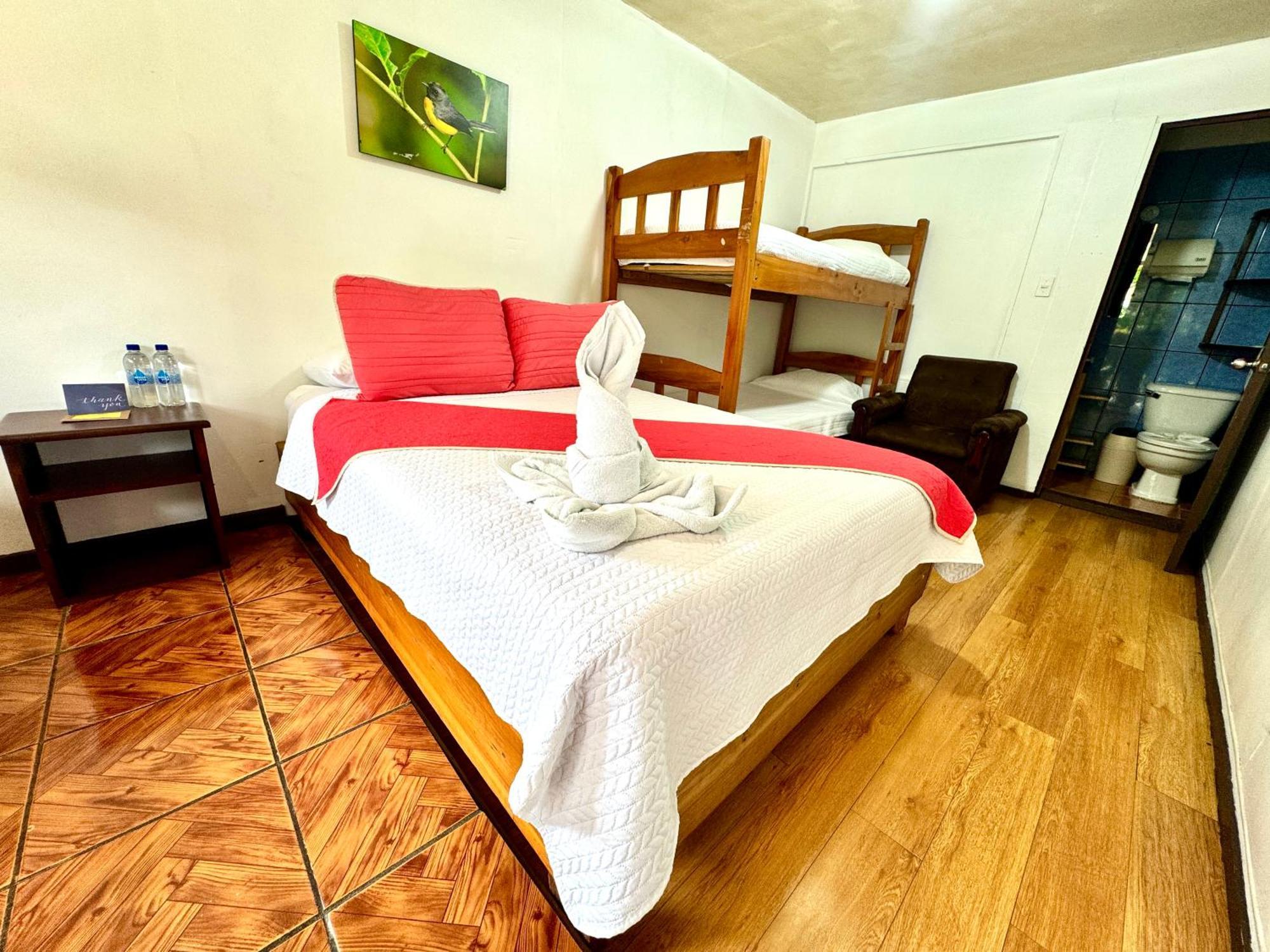 Cabinas El Pueblo B&B Monteverde Monteverde