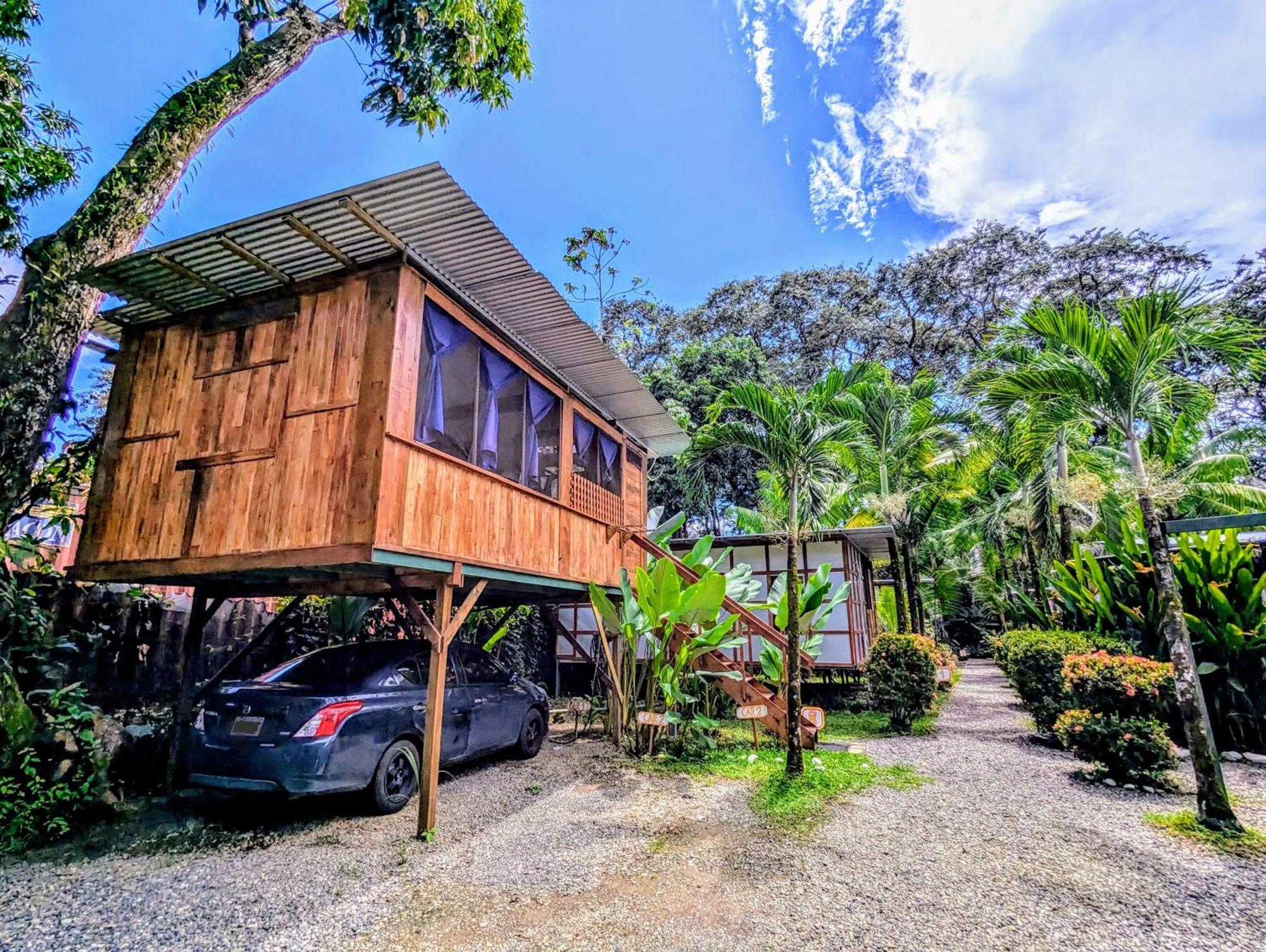 Arboura Eco * Uvita
