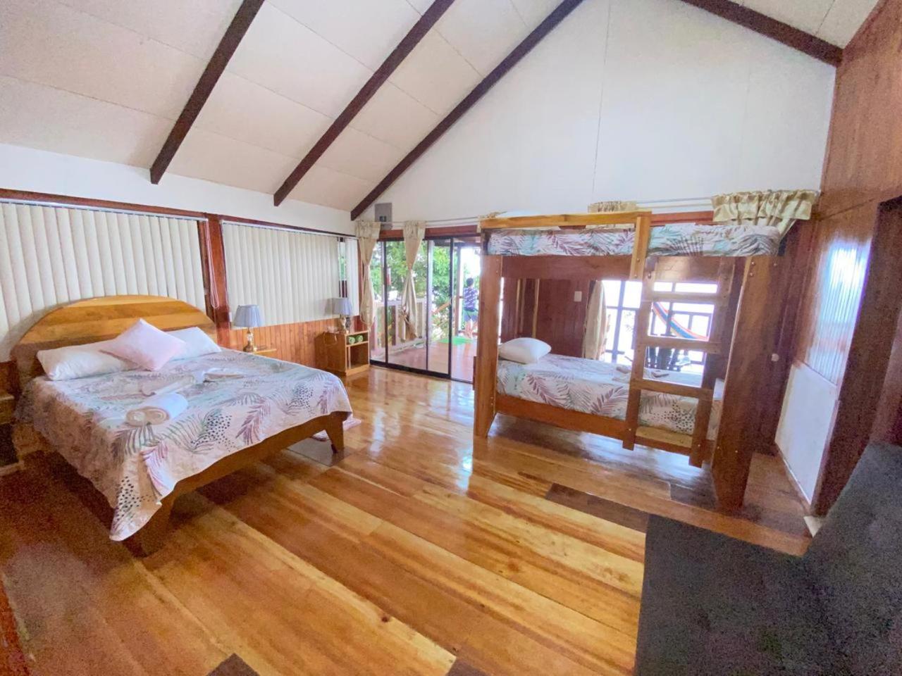 Cotingas Ocean View Lodge Drake Bay