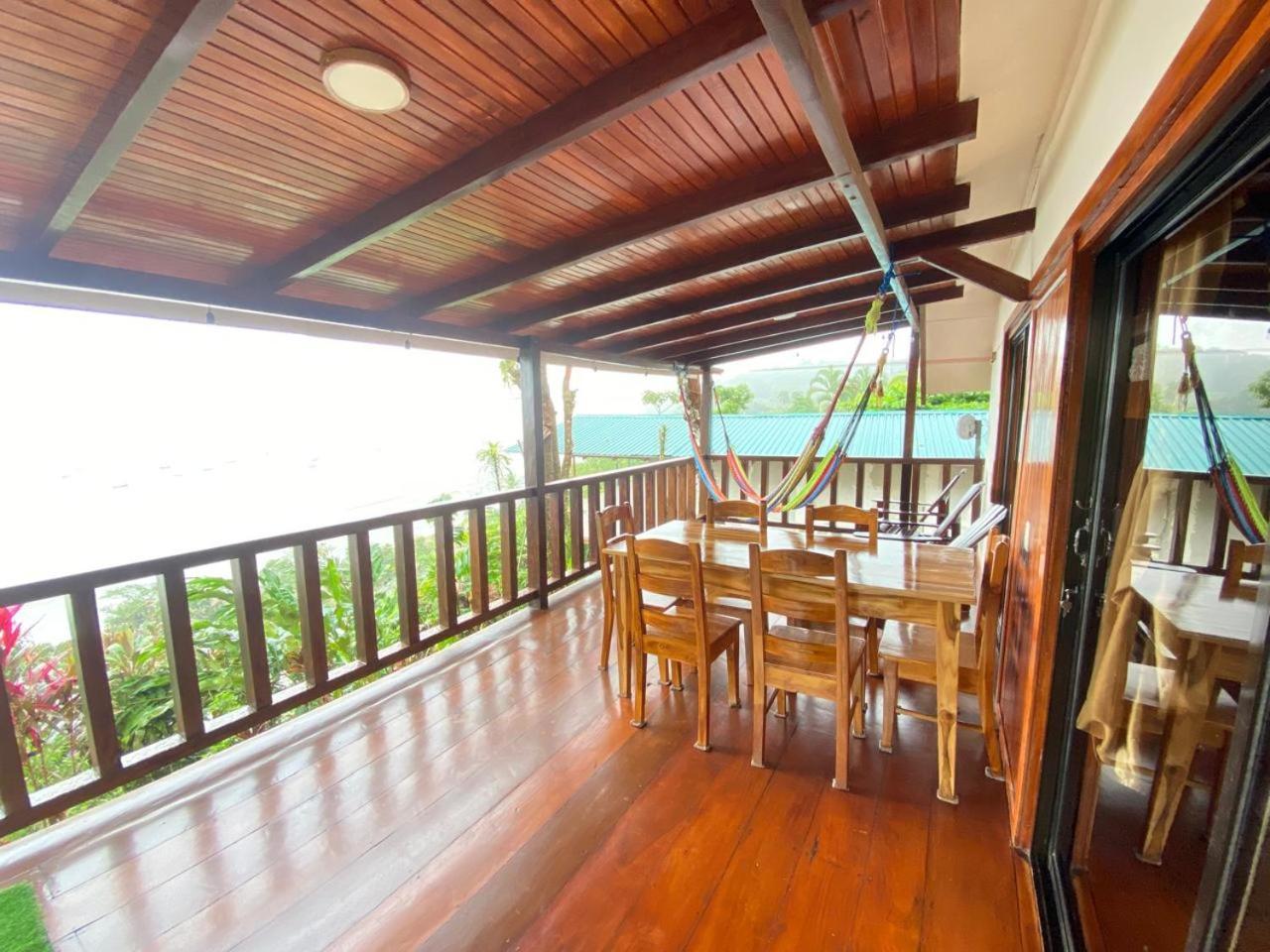Cotingas Ocean View Lodge *