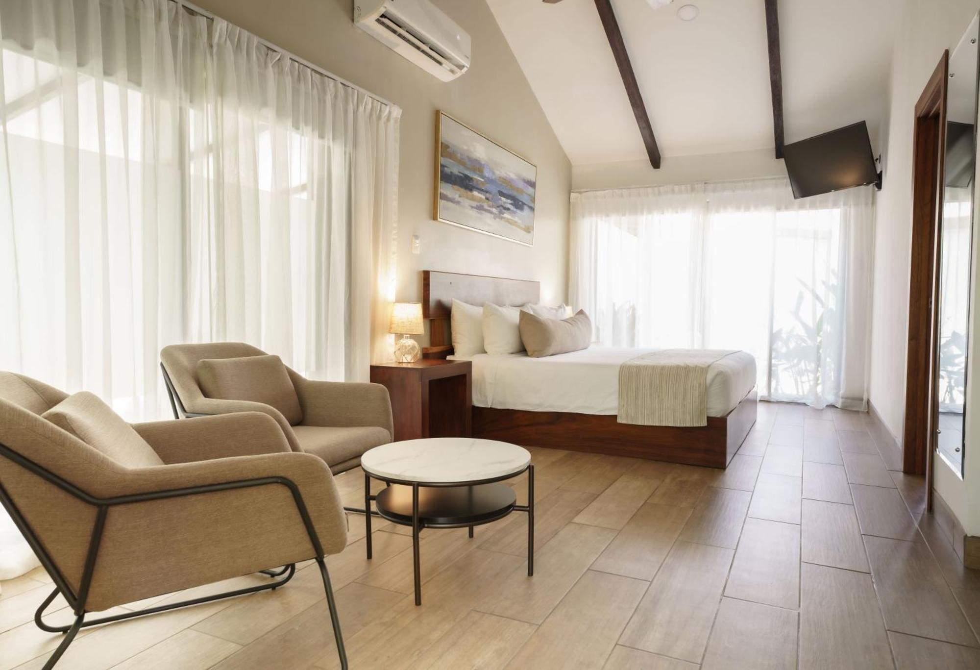 Hotel Bahia Del Sol Beach Front Boutique 4*