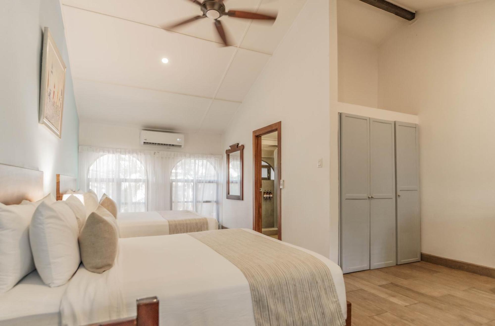 Bahia Del Sol Beach Front Boutique Hotel