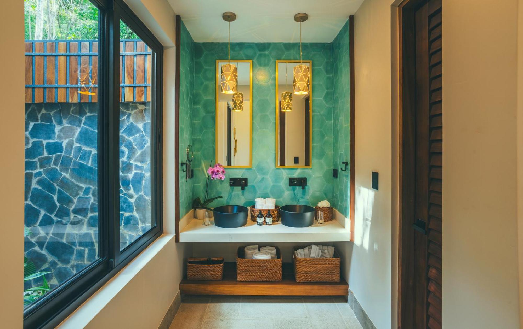 Altos Hotel 5*