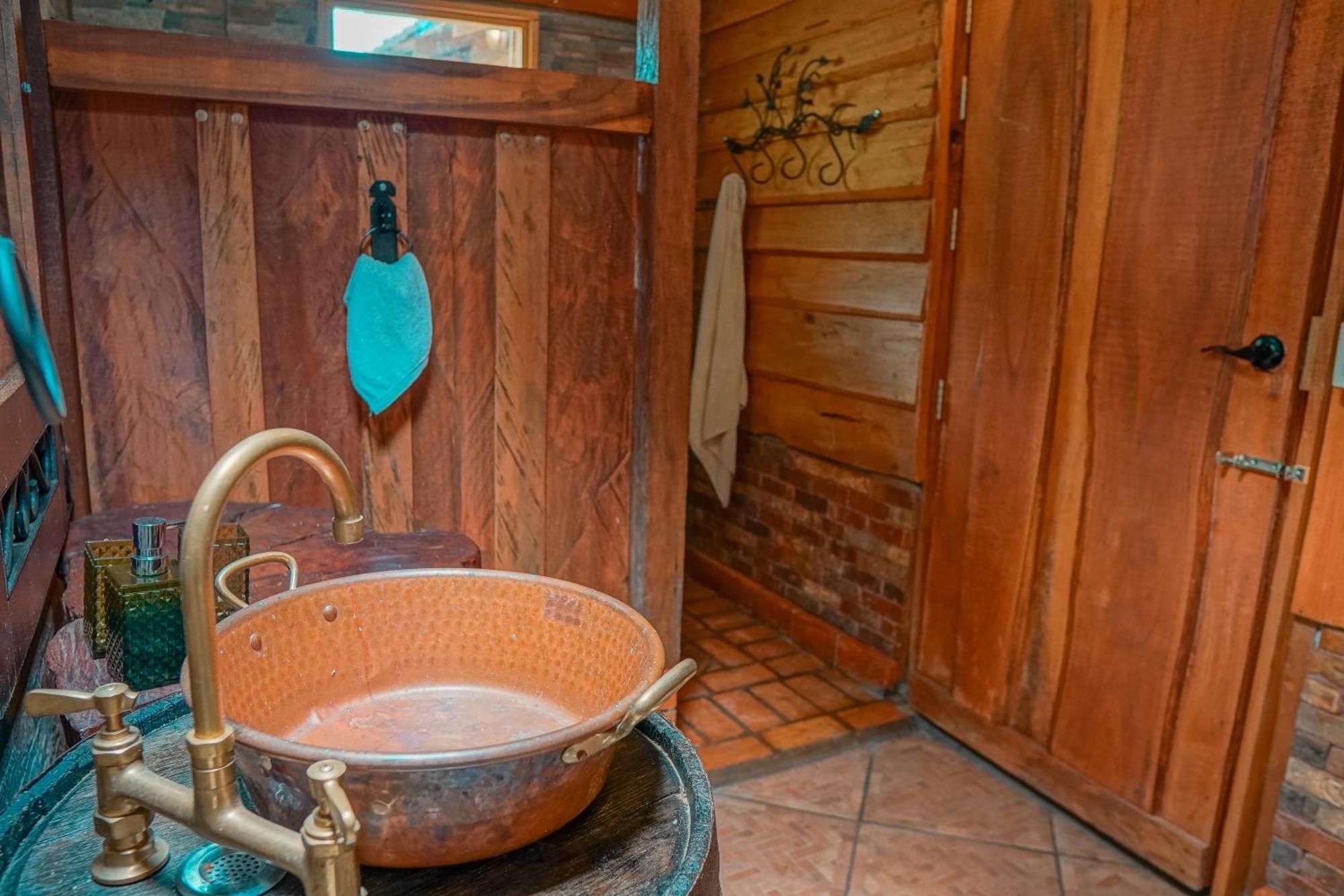 La Tigra Rainforest Lodge