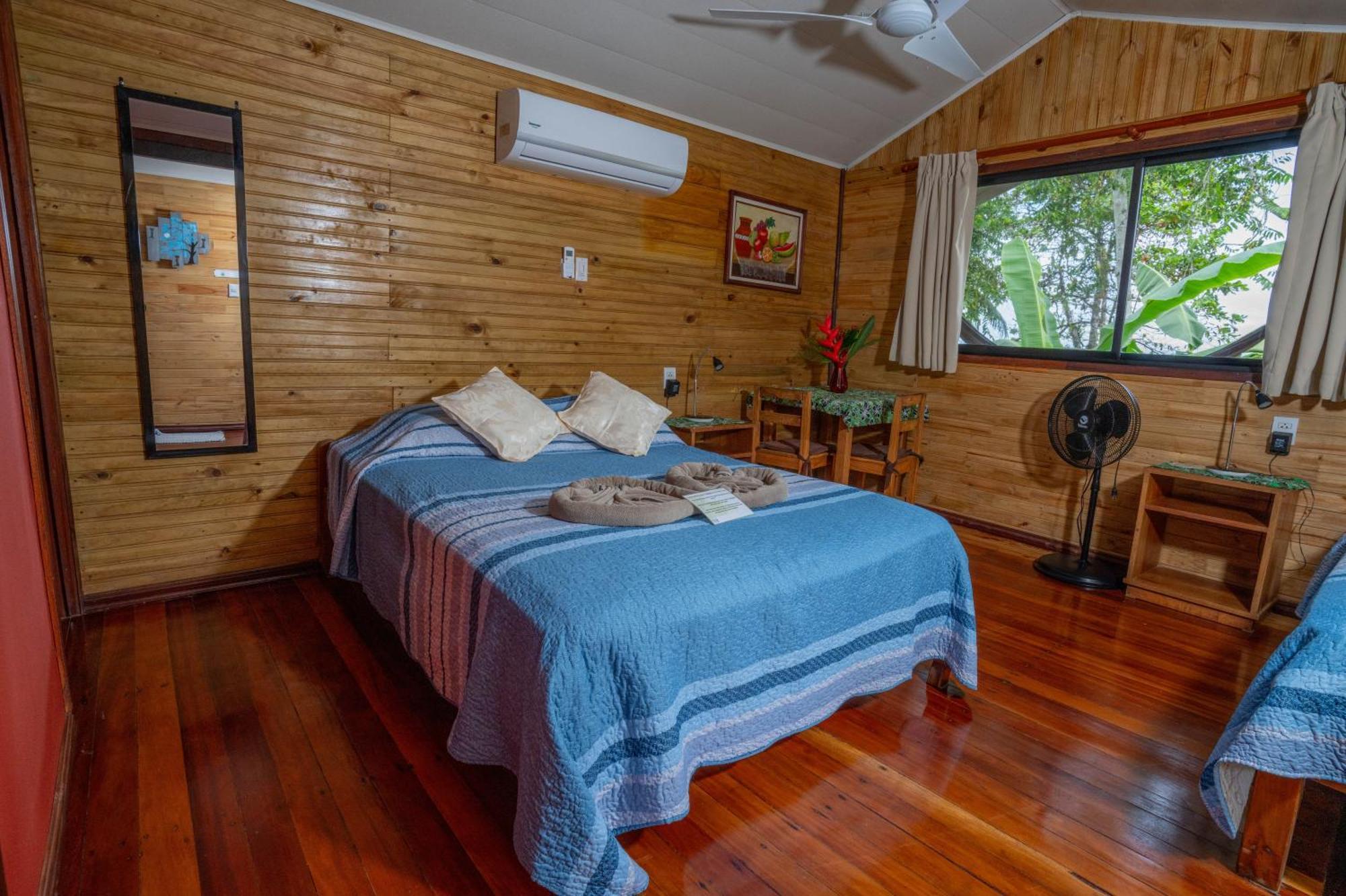 Pirate Cove Hotel Drake Bay