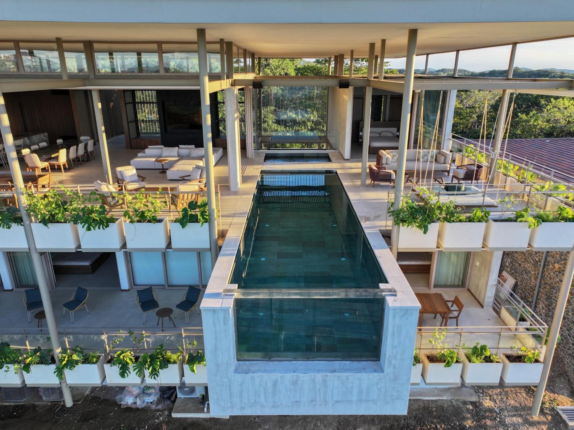 Nuri Villa Brasilito