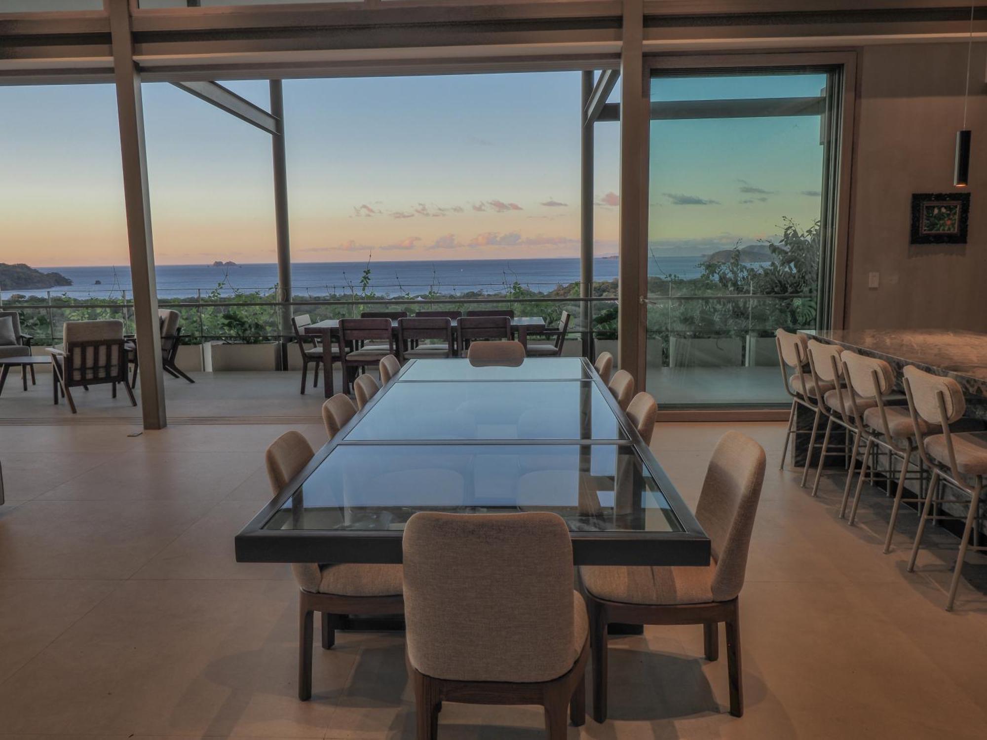 Nuri Villa Brasilito