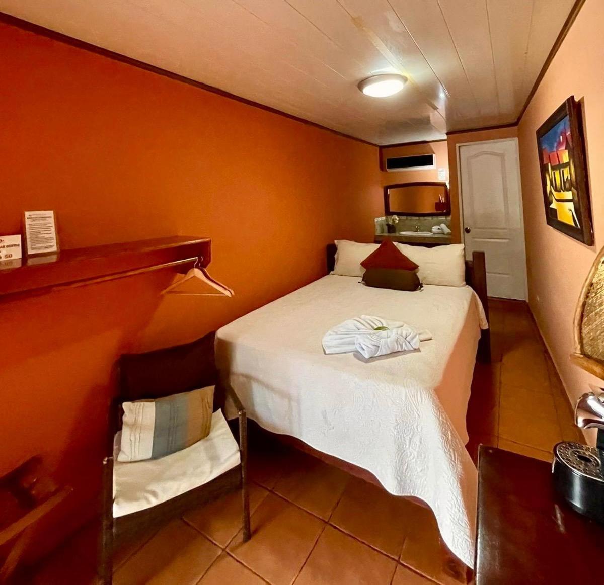 Mar Y Mar Hotel