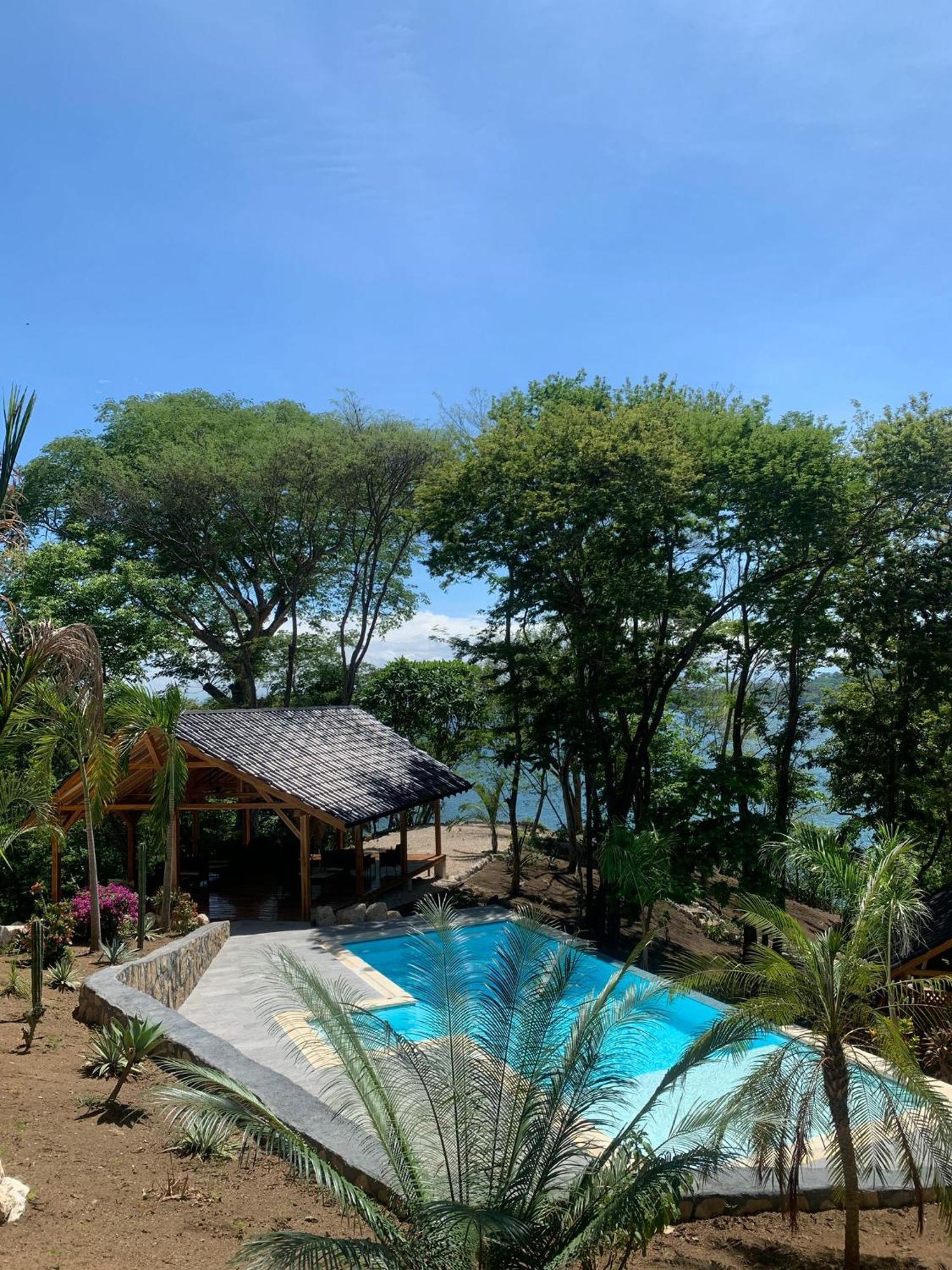 Playa Leona Resort *