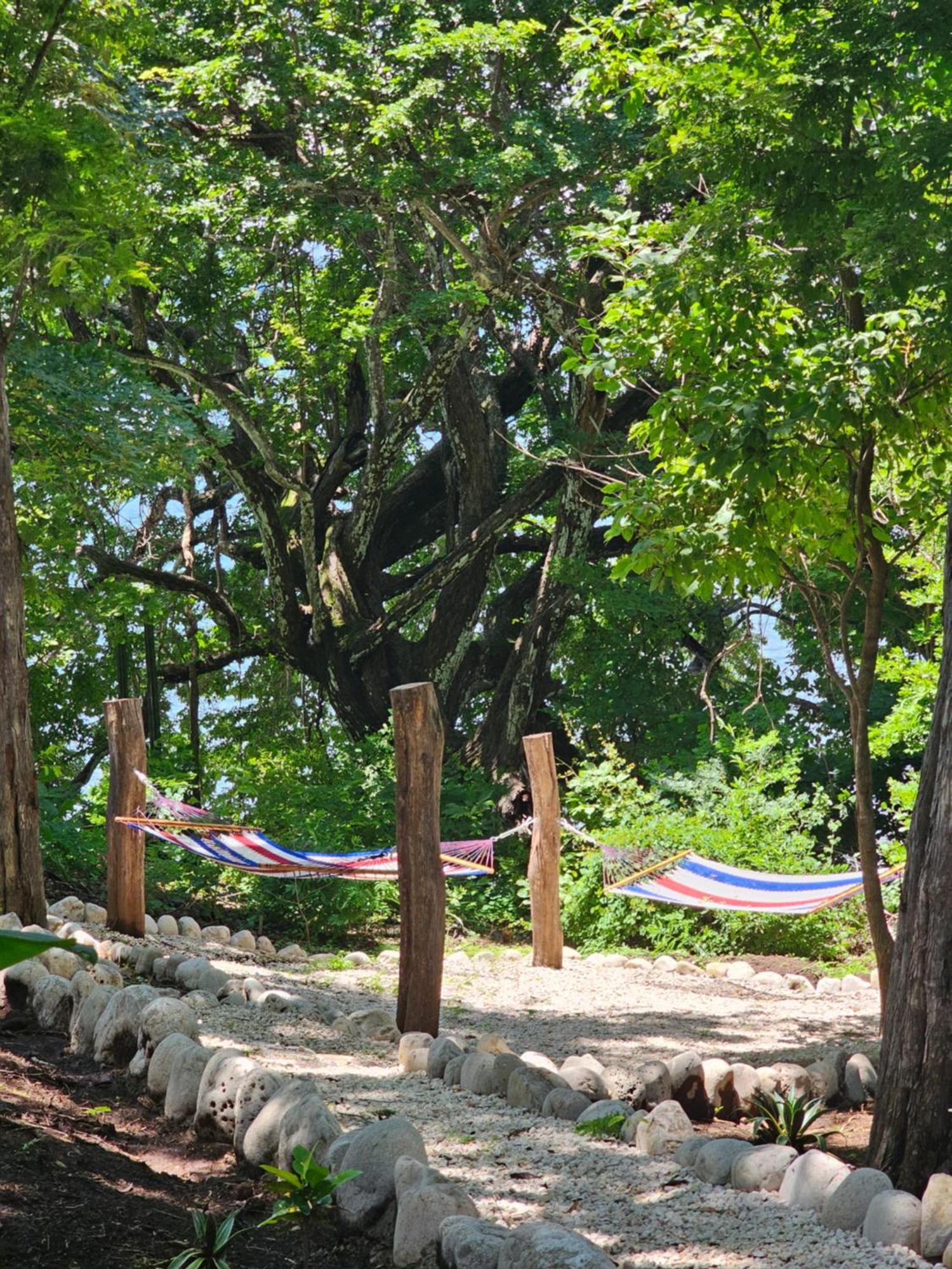 Playa Leona * Gigantes