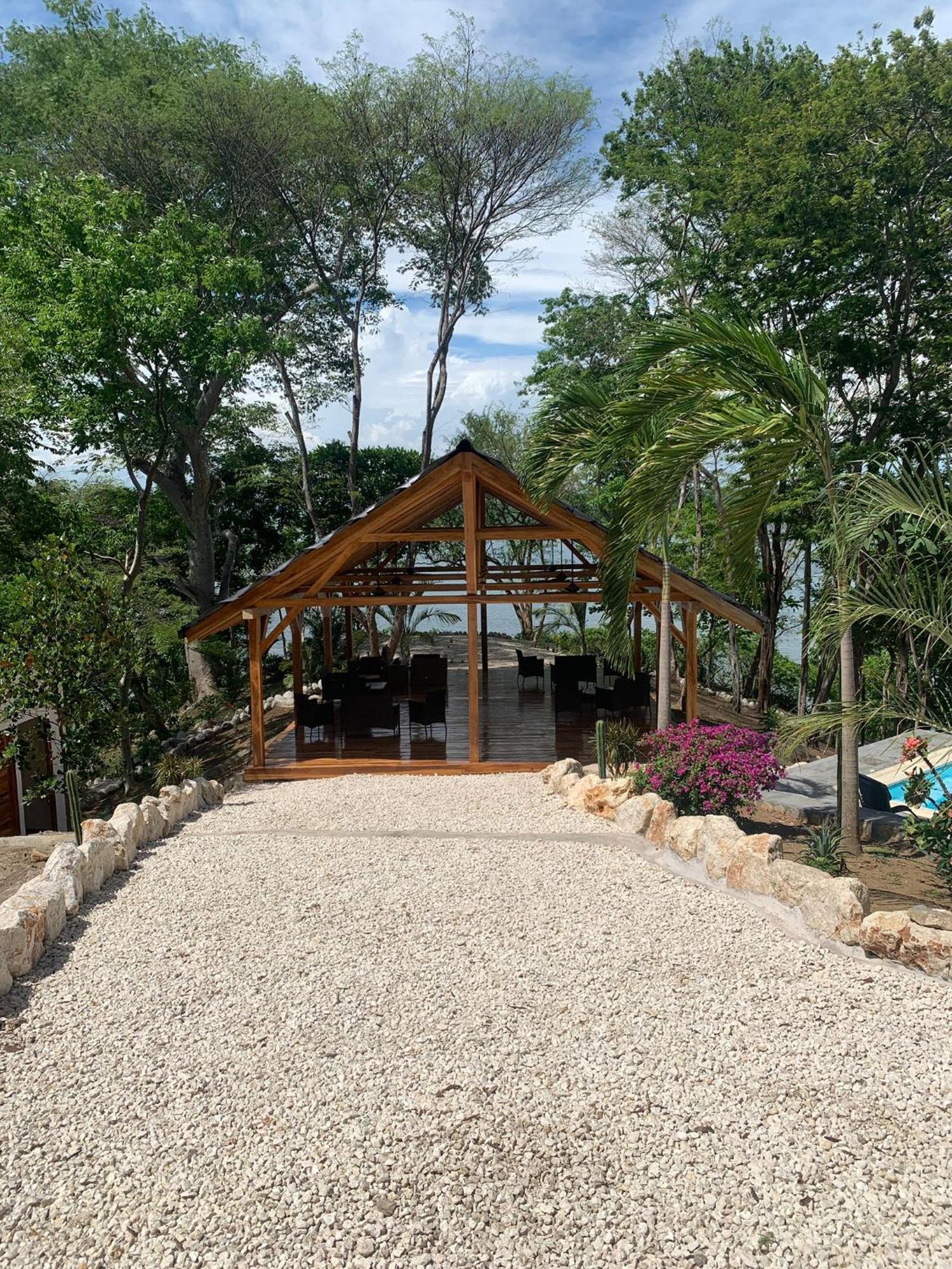 Resort Playa Leona *