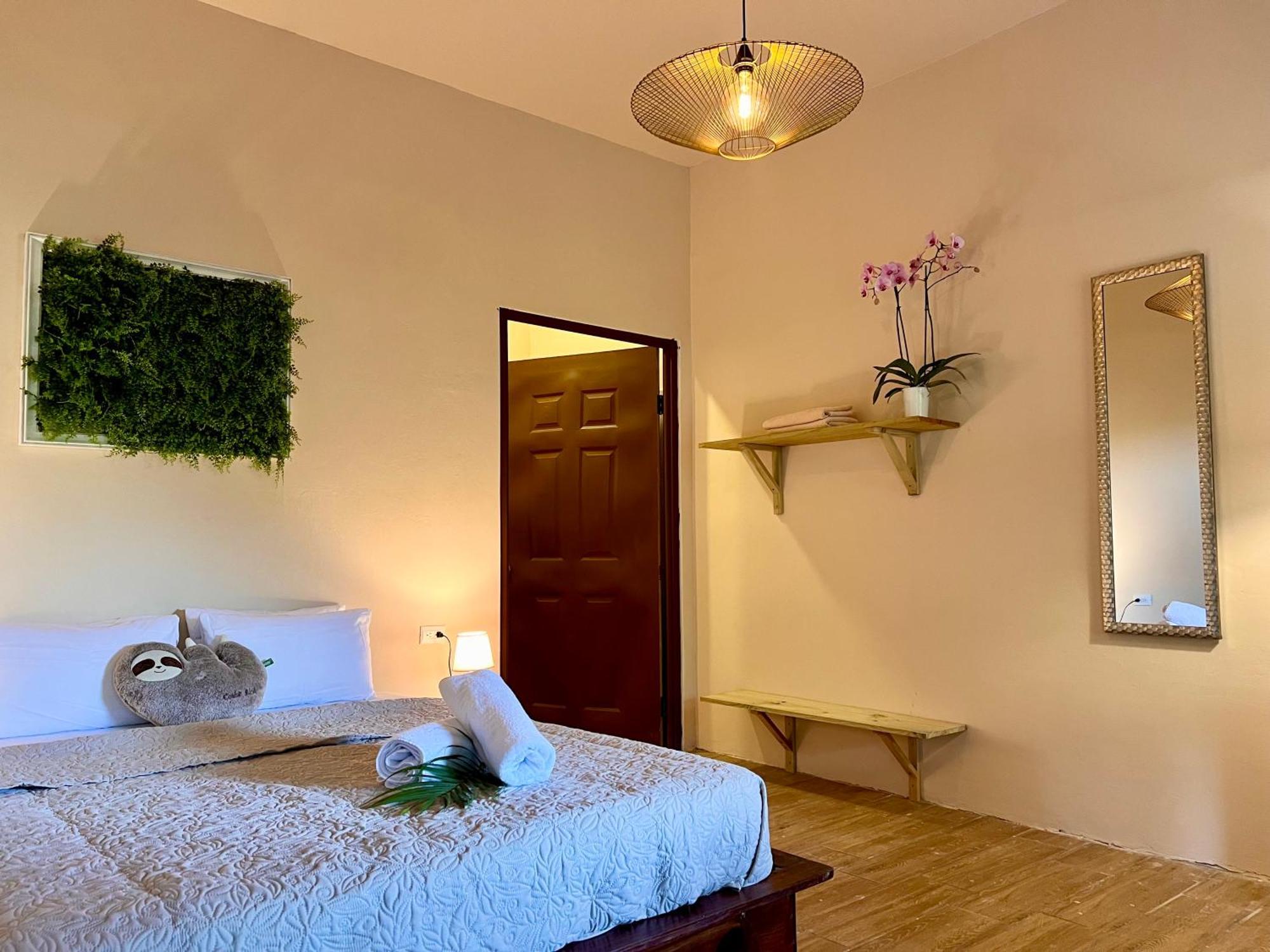 Zen Zaru Jungle Retreat Wildlife, Spa & Sea Views