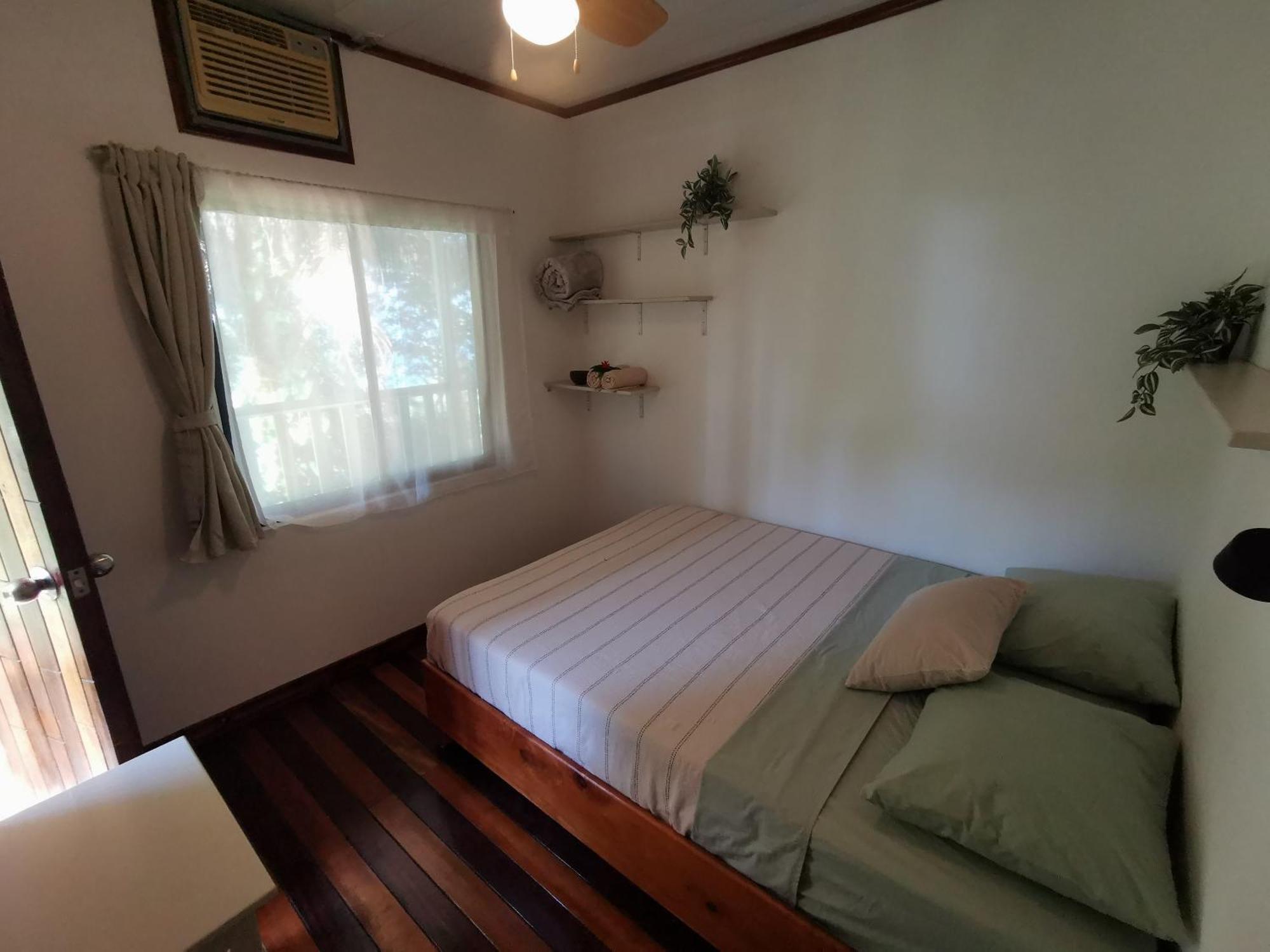 Casa Oh - Oceanview Bed & Breakfast *