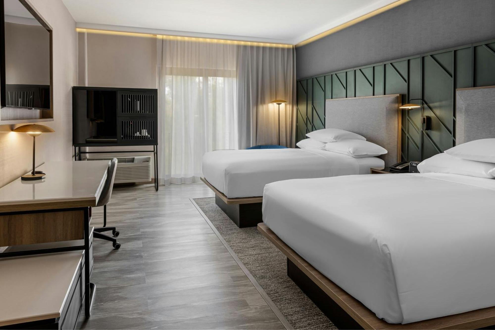 Courtyard By Marriott